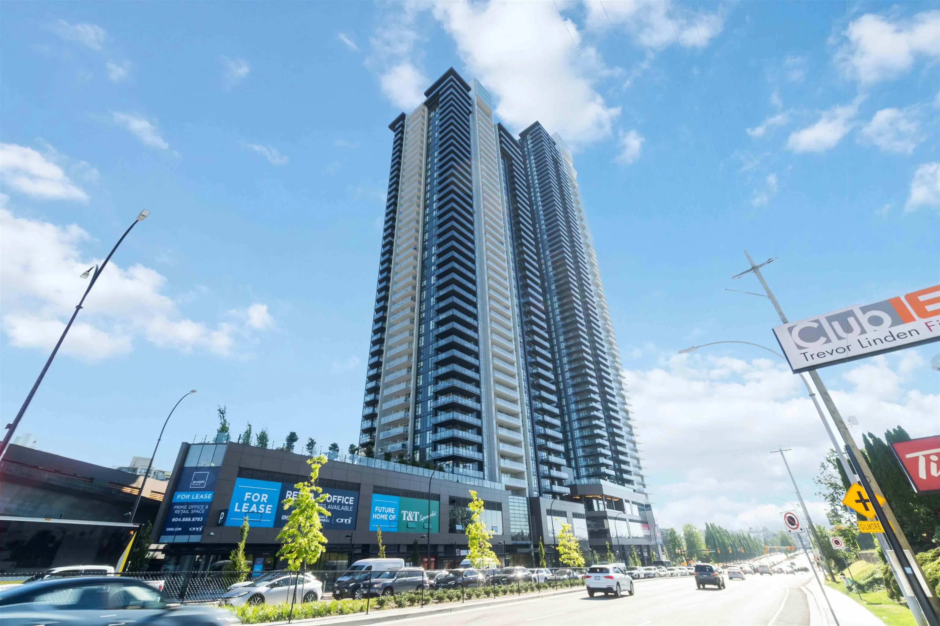 2607 4168 Lougheed Highway