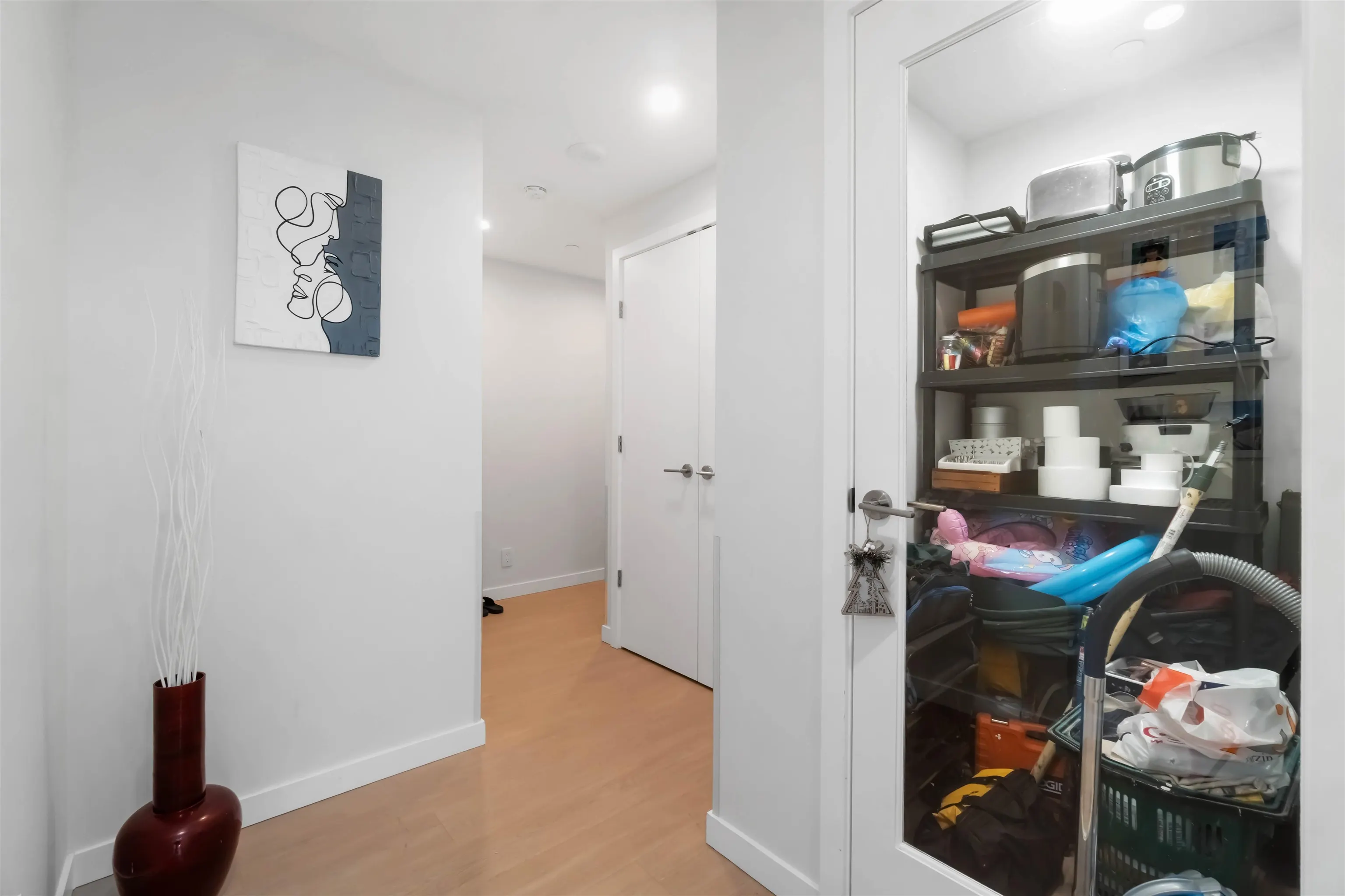 2607 4168 Lougheed Highway