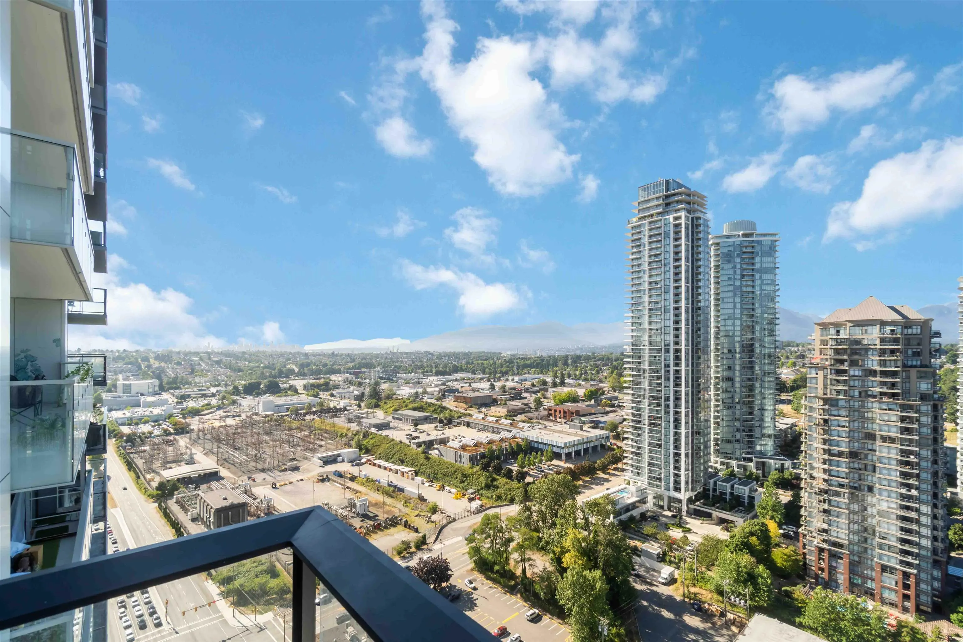 2607 4168 Lougheed Highway