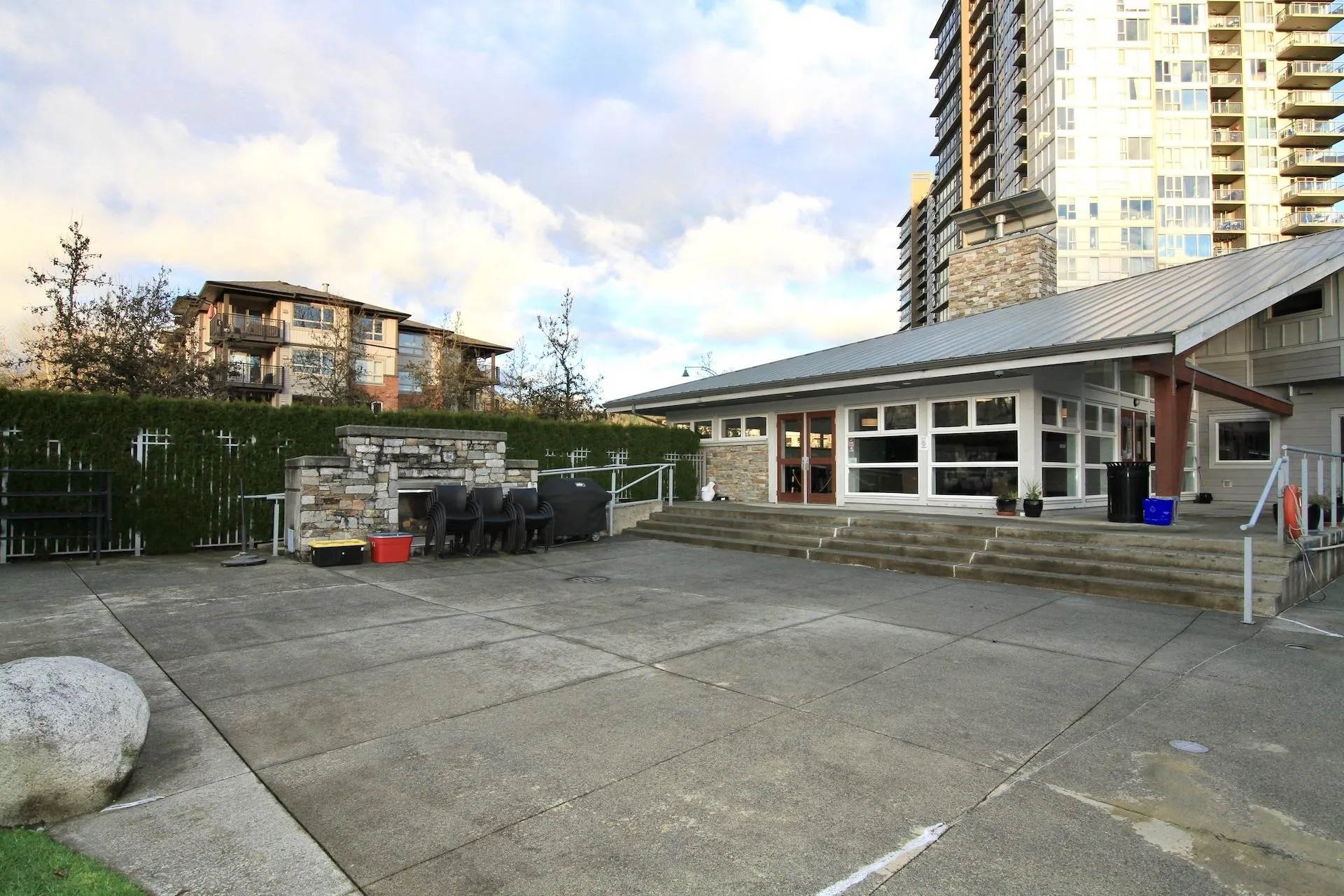 317 700 Klahanie Drive