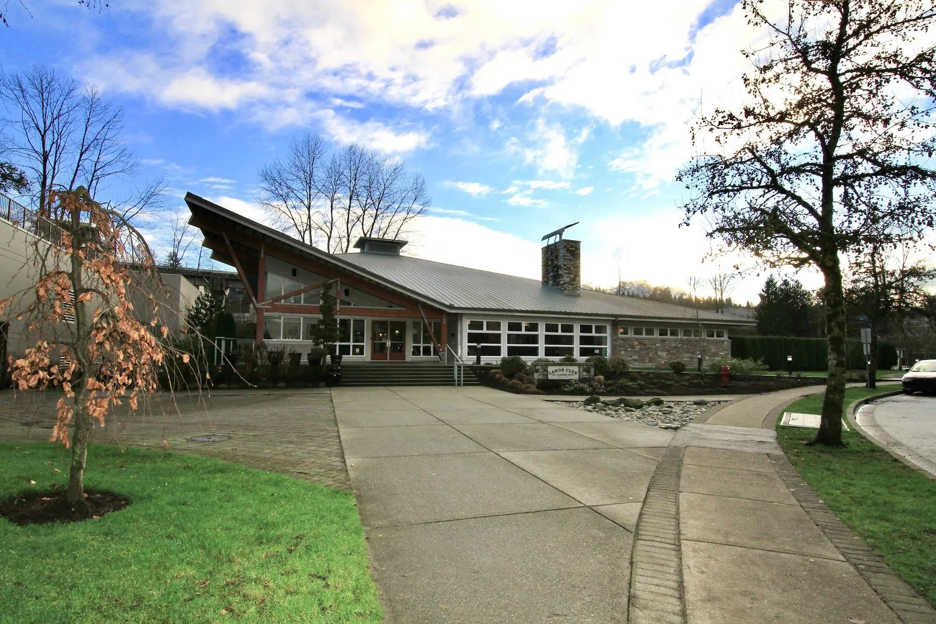 317 700 Klahanie Drive