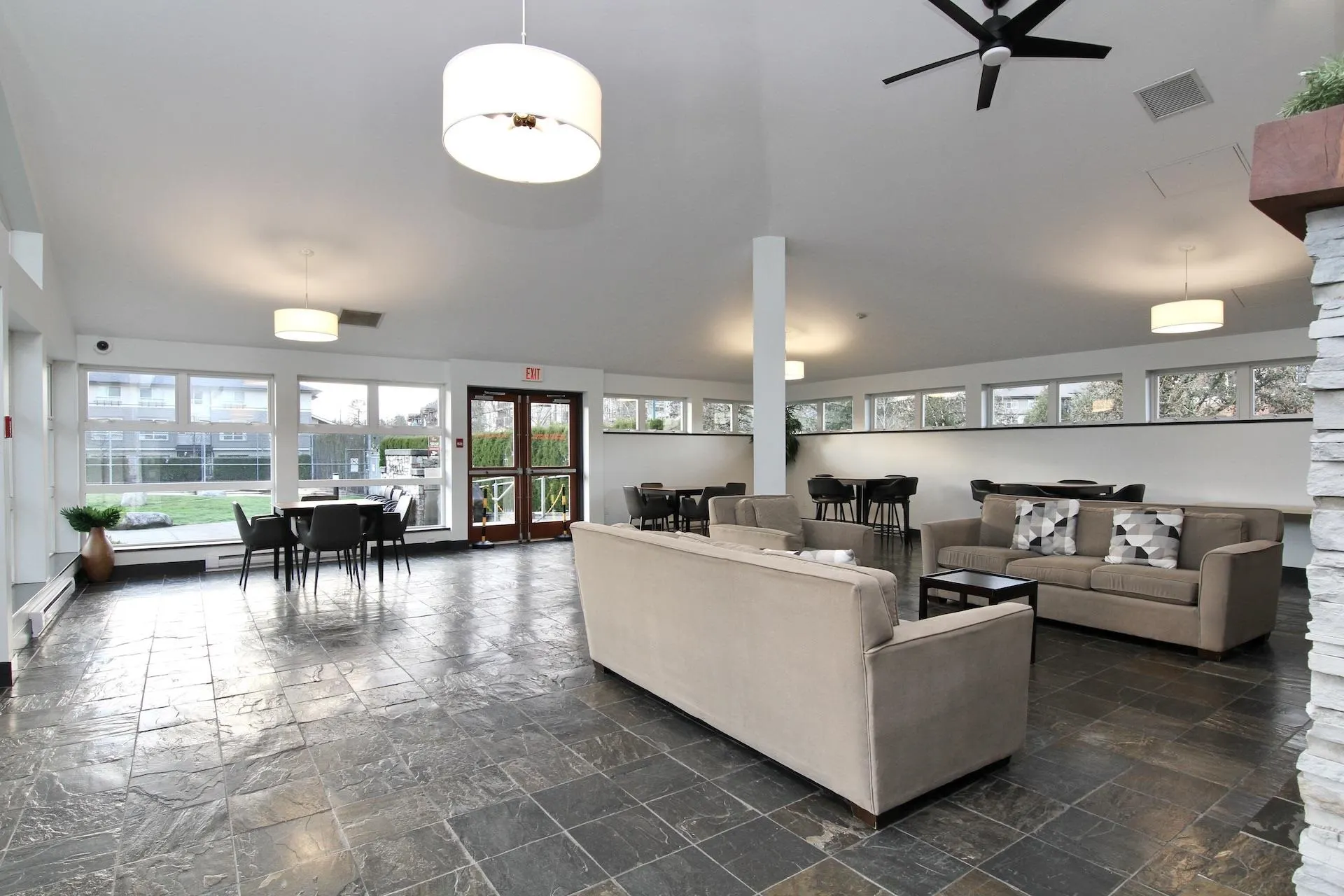 317 700 Klahanie Drive
