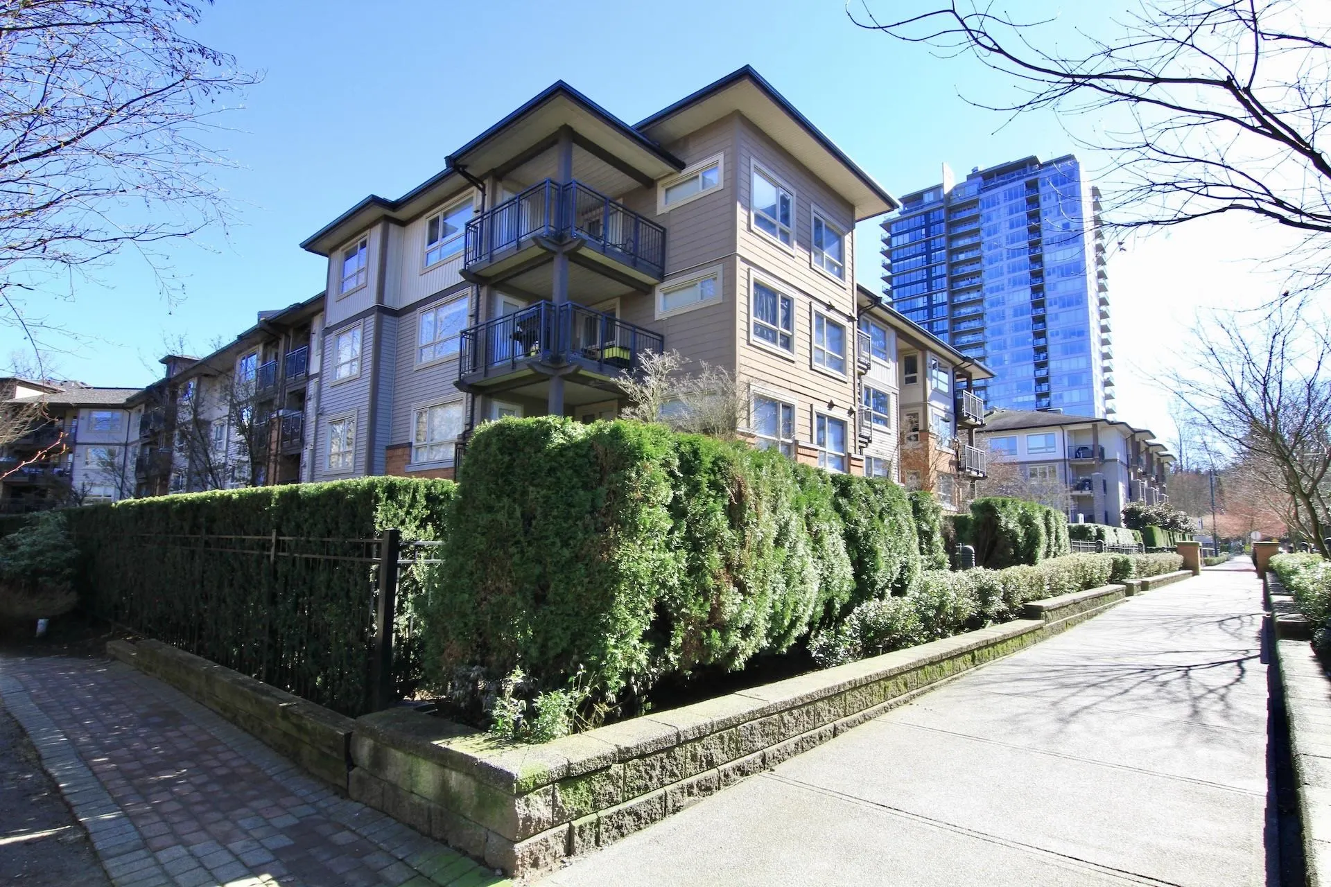 317 700 Klahanie Drive