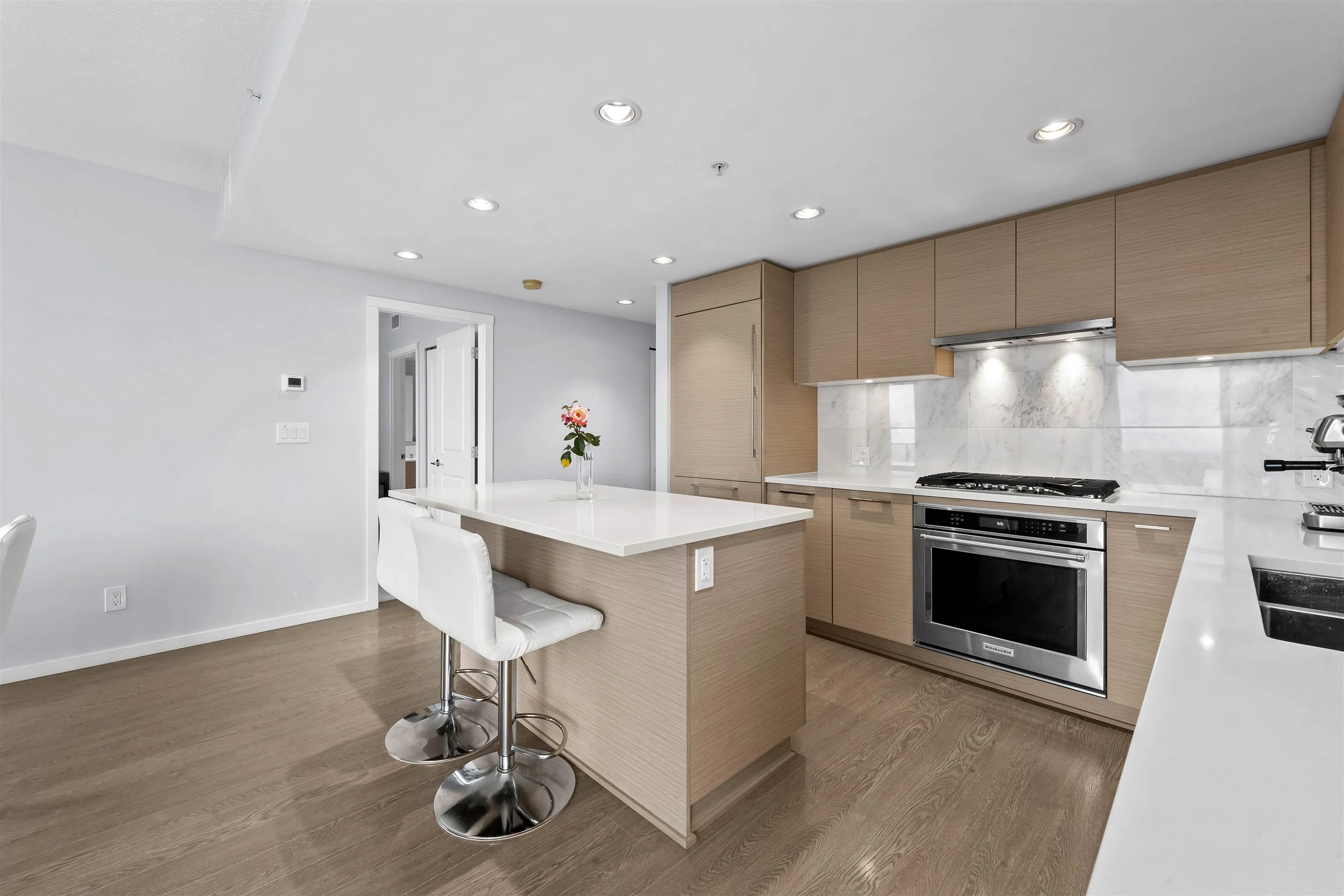 1408 6700 Dunblane Avenue