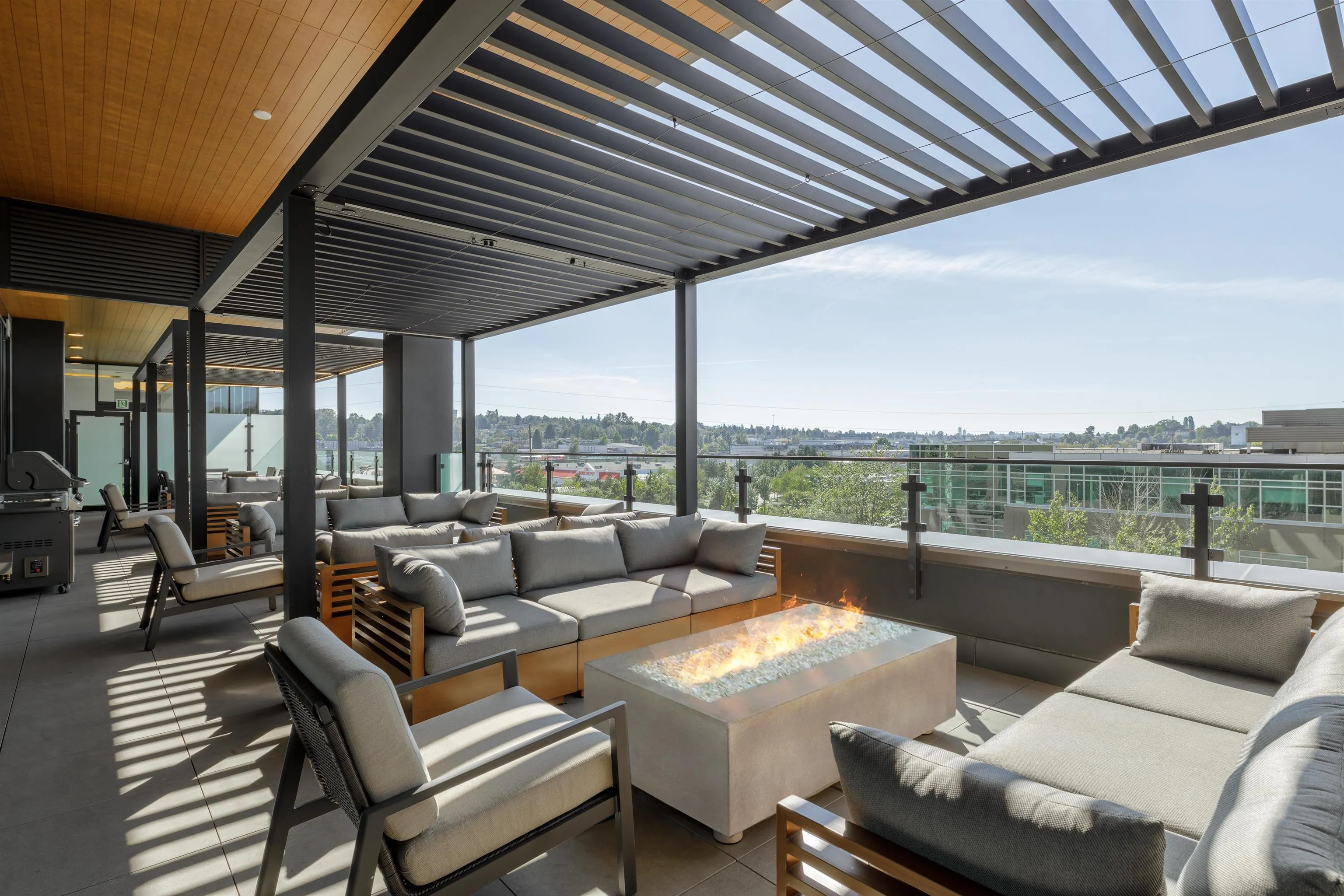 2507 4168 Lougheed Highway