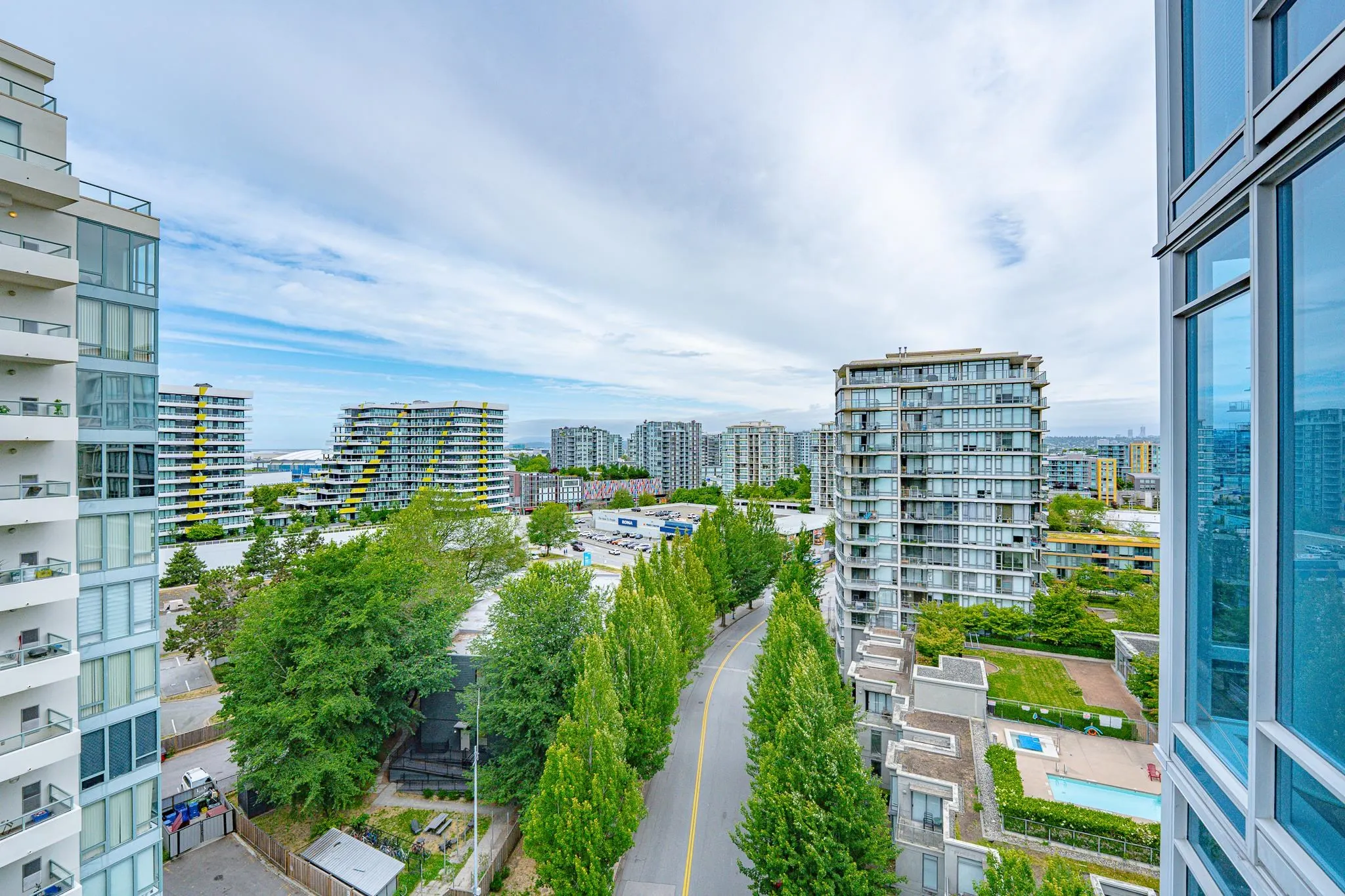 1501 5900 Alderbridge Way