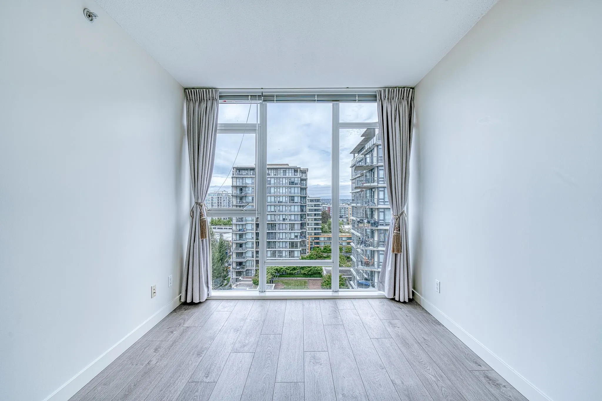 1501 5900 Alderbridge Way