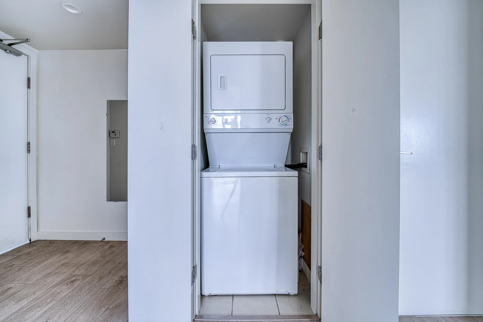 1501 5900 Alderbridge Way