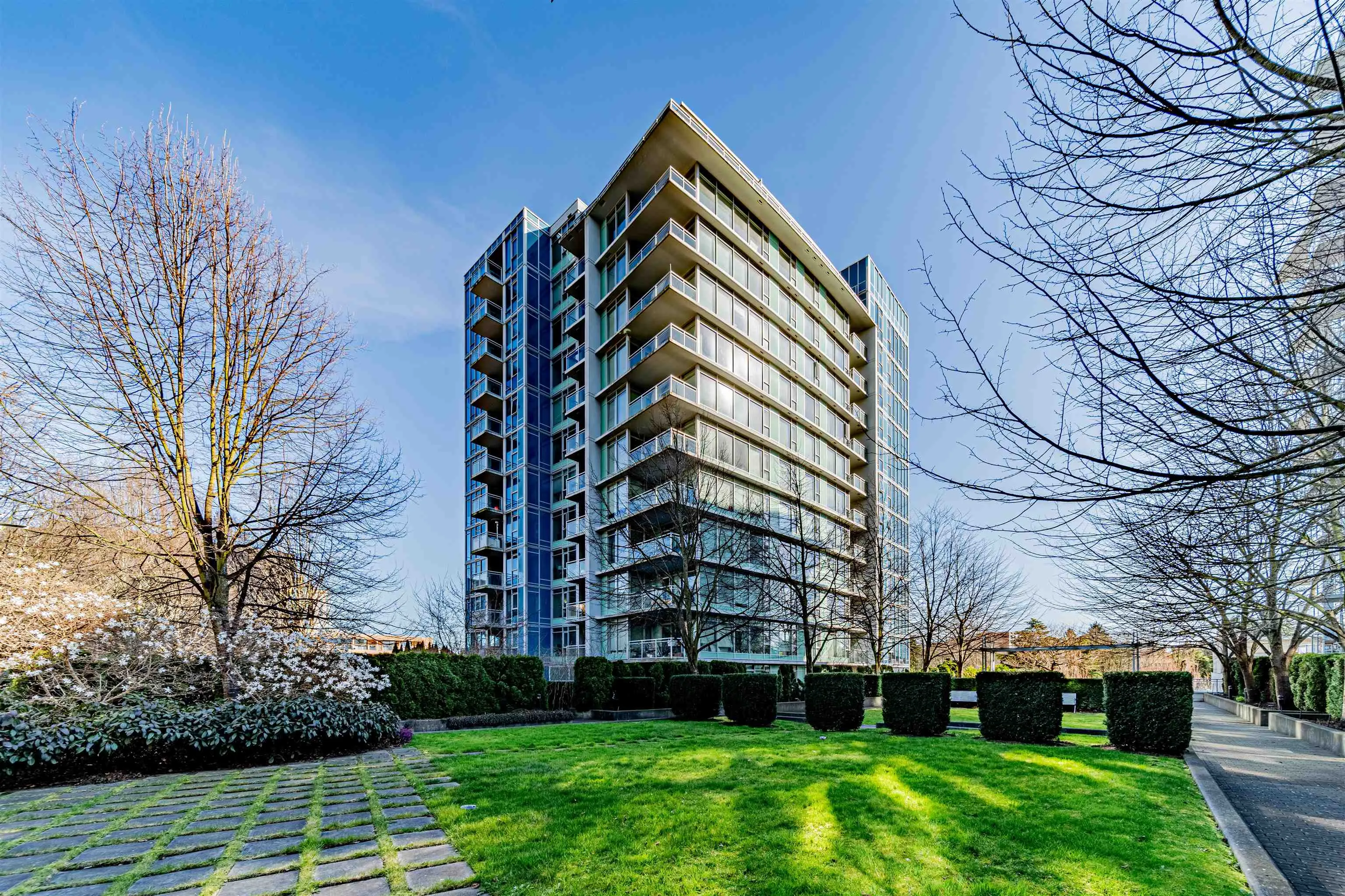 1501 5900 Alderbridge Way