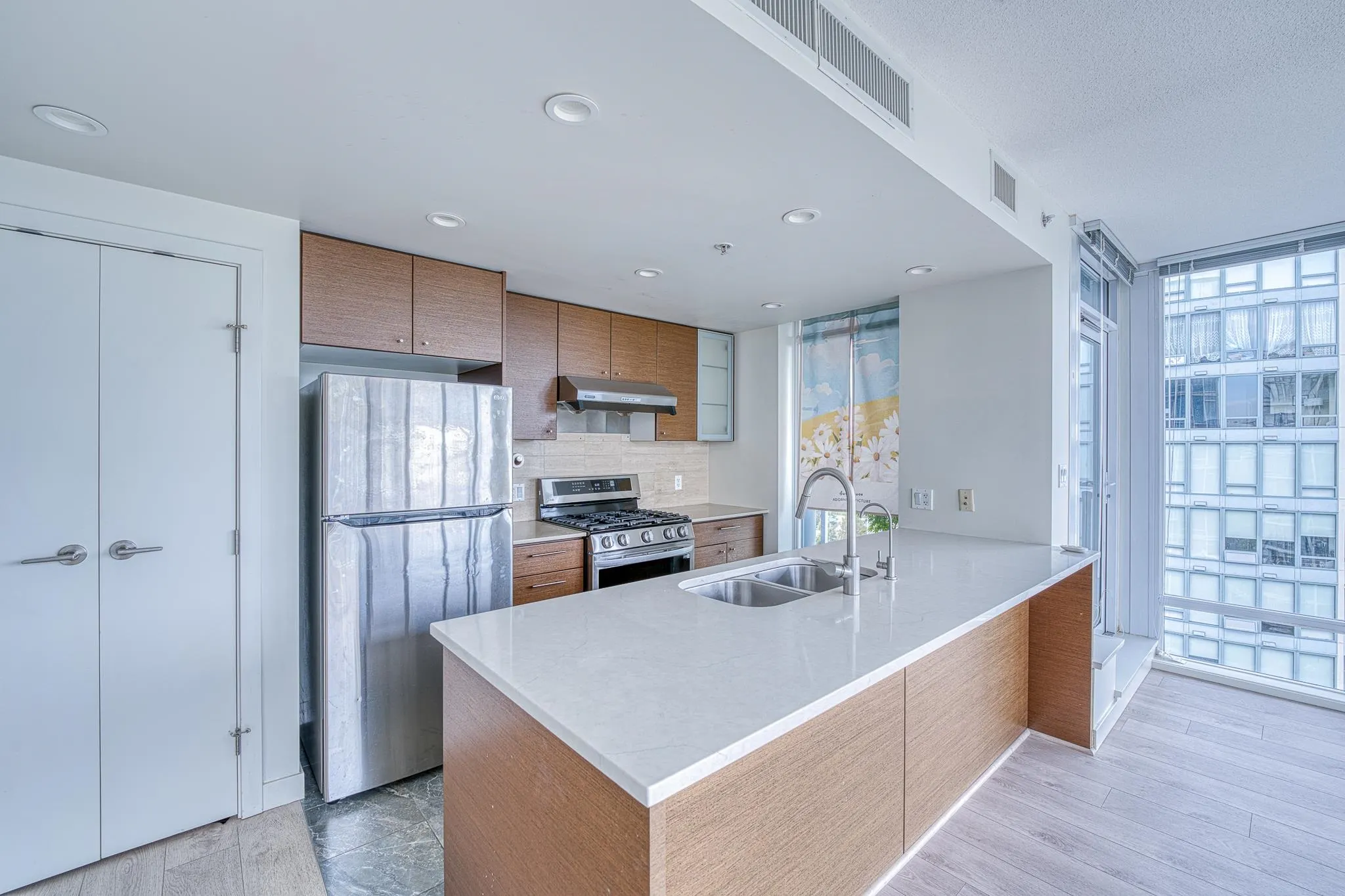 1501 5900 Alderbridge Way