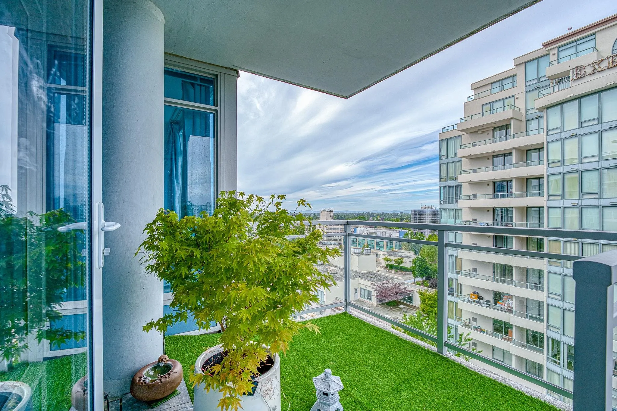 1501 5900 Alderbridge Way