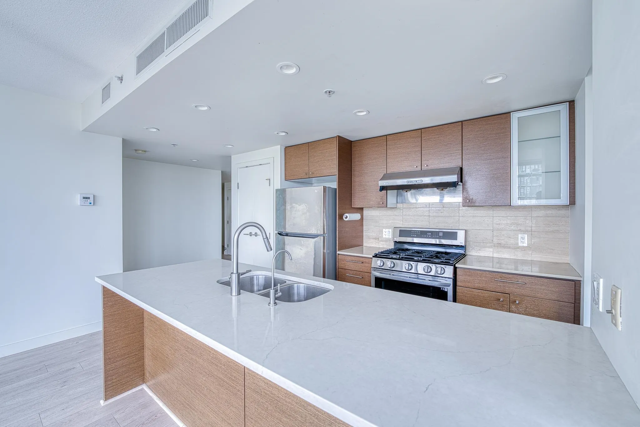 1501 5900 Alderbridge Way