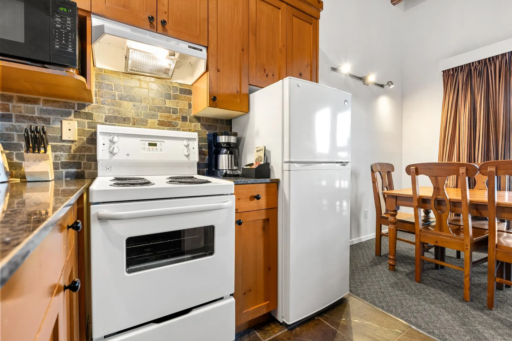 513 4200 Whistler Way