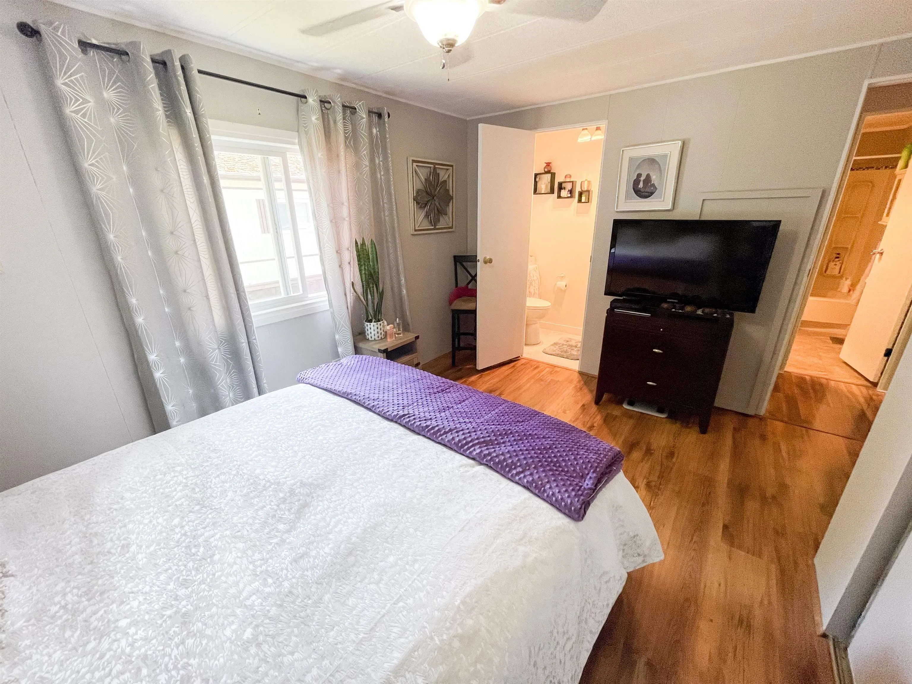 305 1840 160 Street