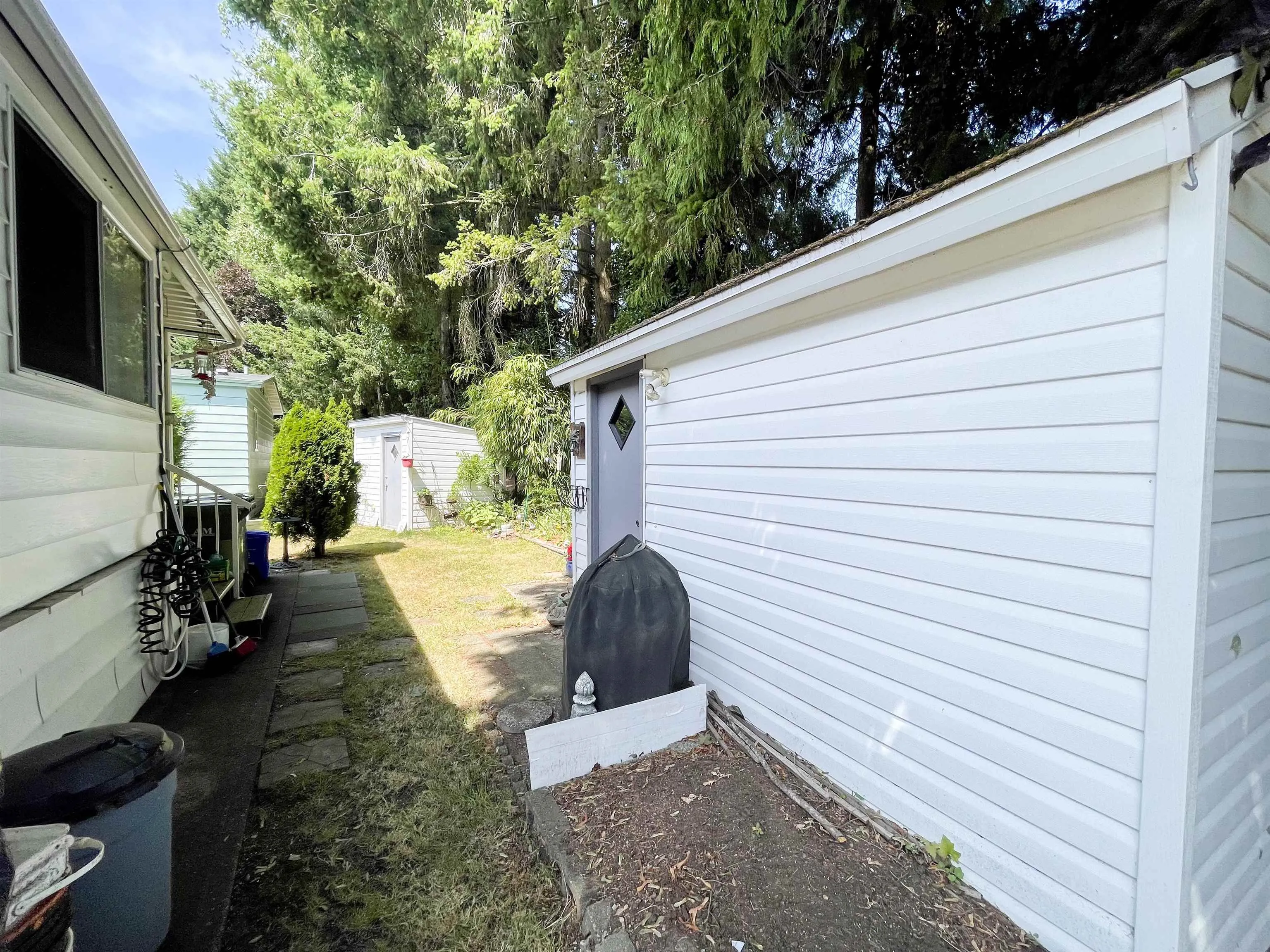 305 1840 160 Street