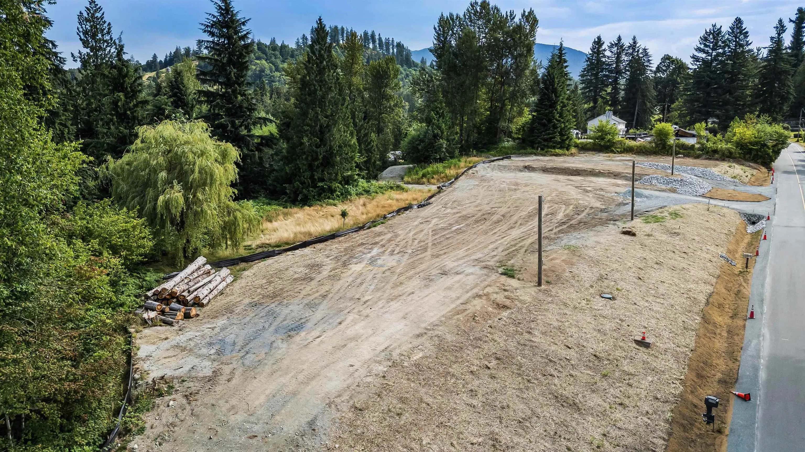 LT.2 34339 Ferndale Avenue
