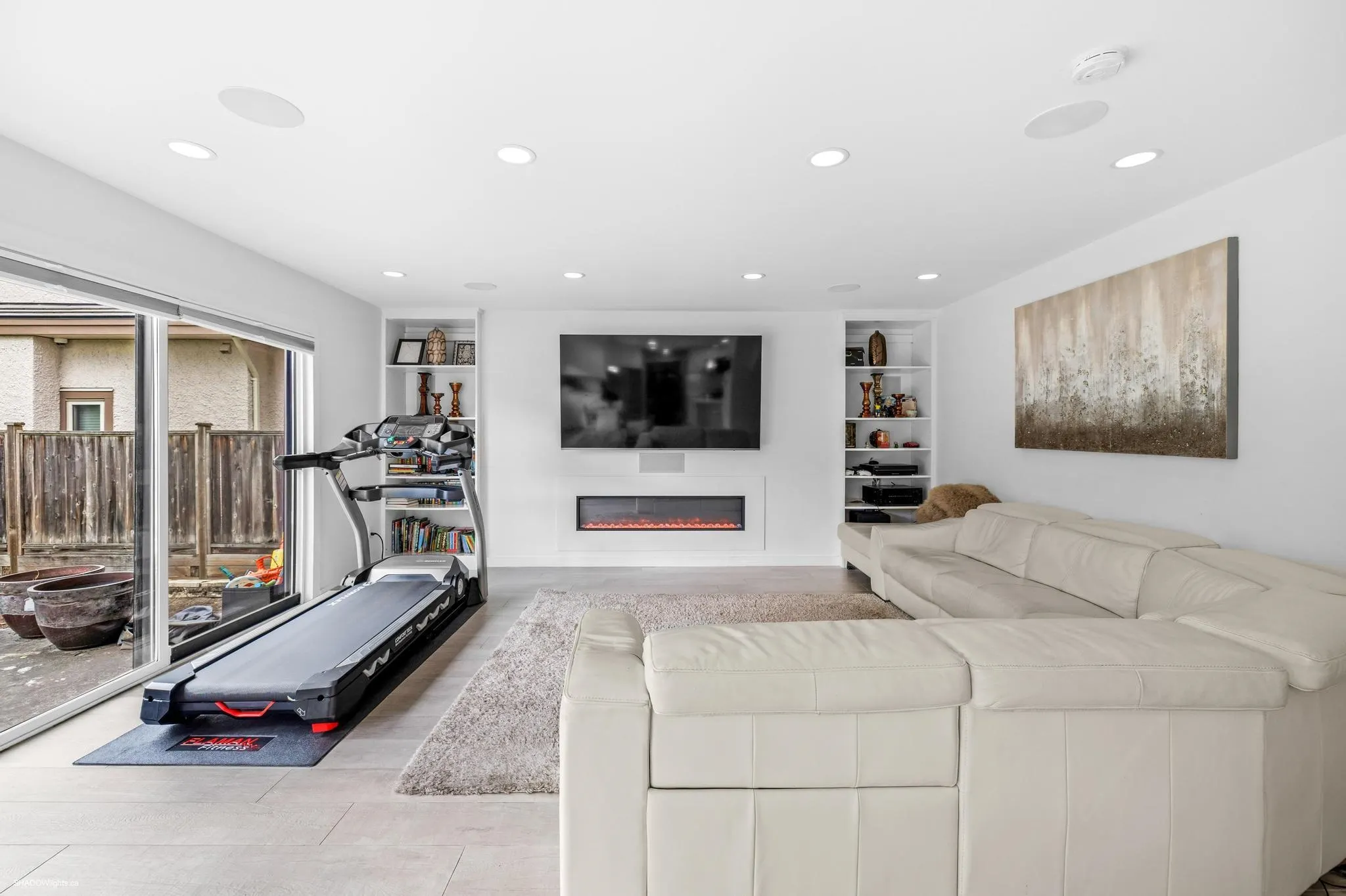 6471 Gibbons Drive