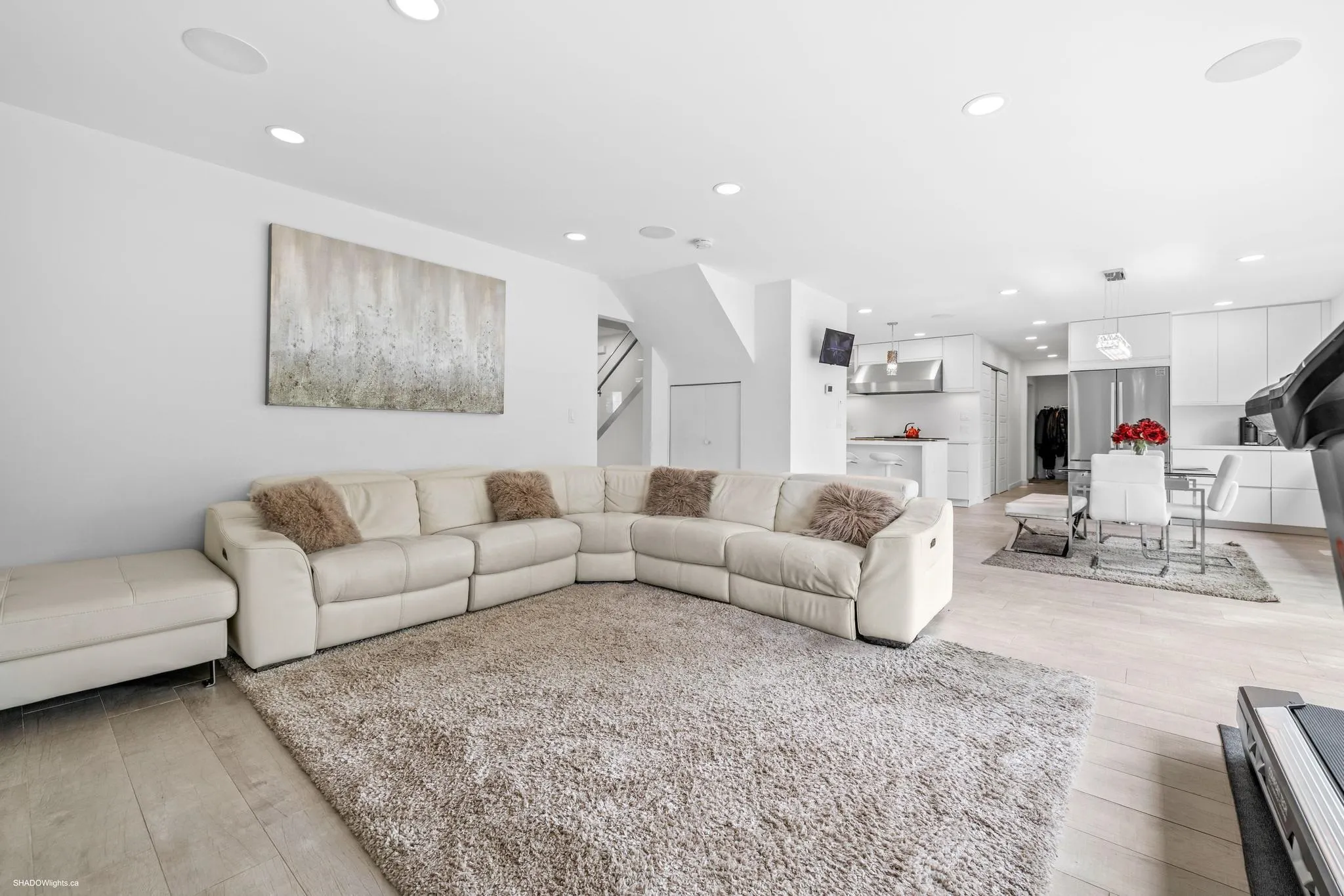 6471 Gibbons Drive