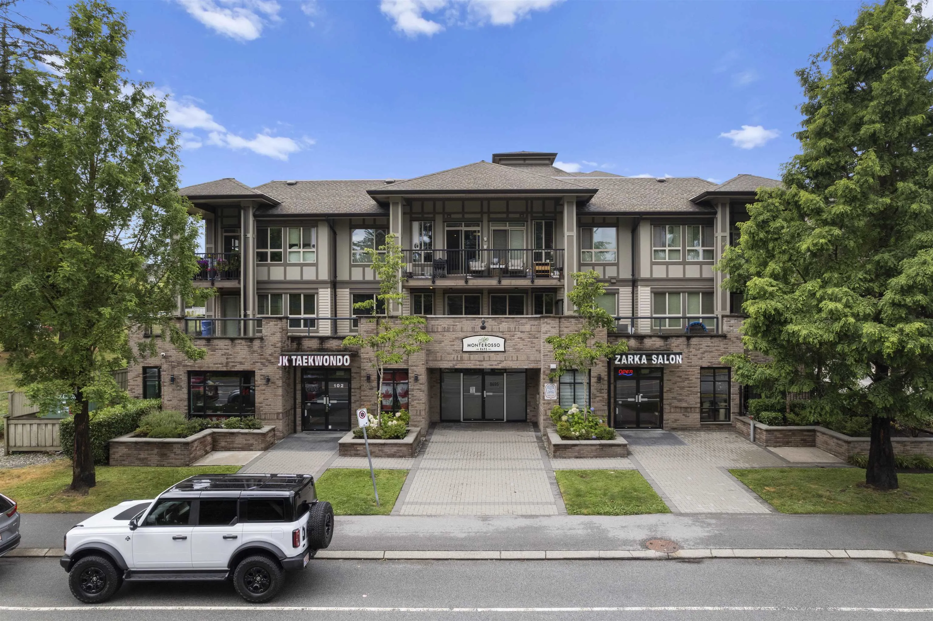 316 8695 160 Street