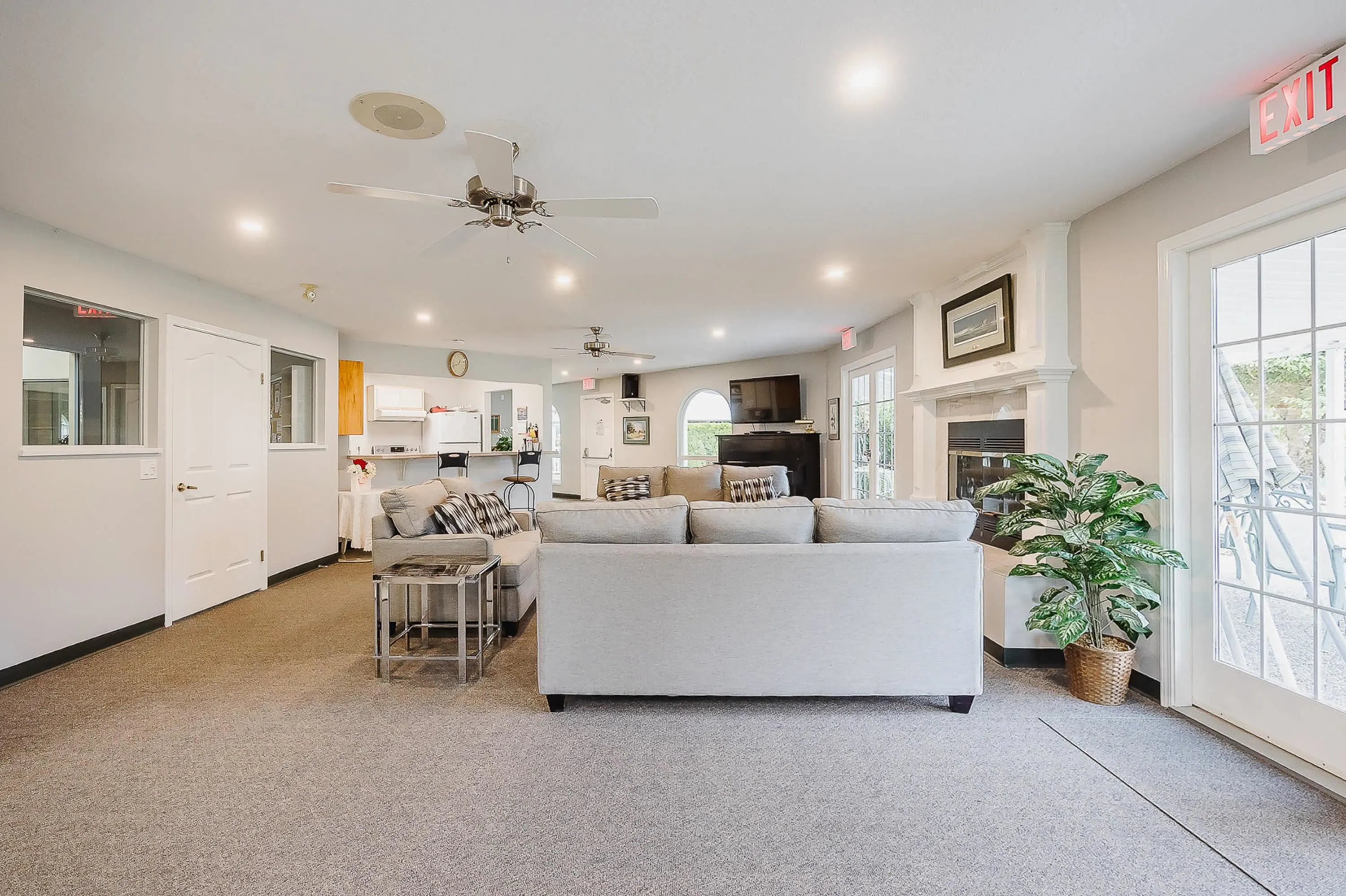 86 34959 Old Clayburn Road