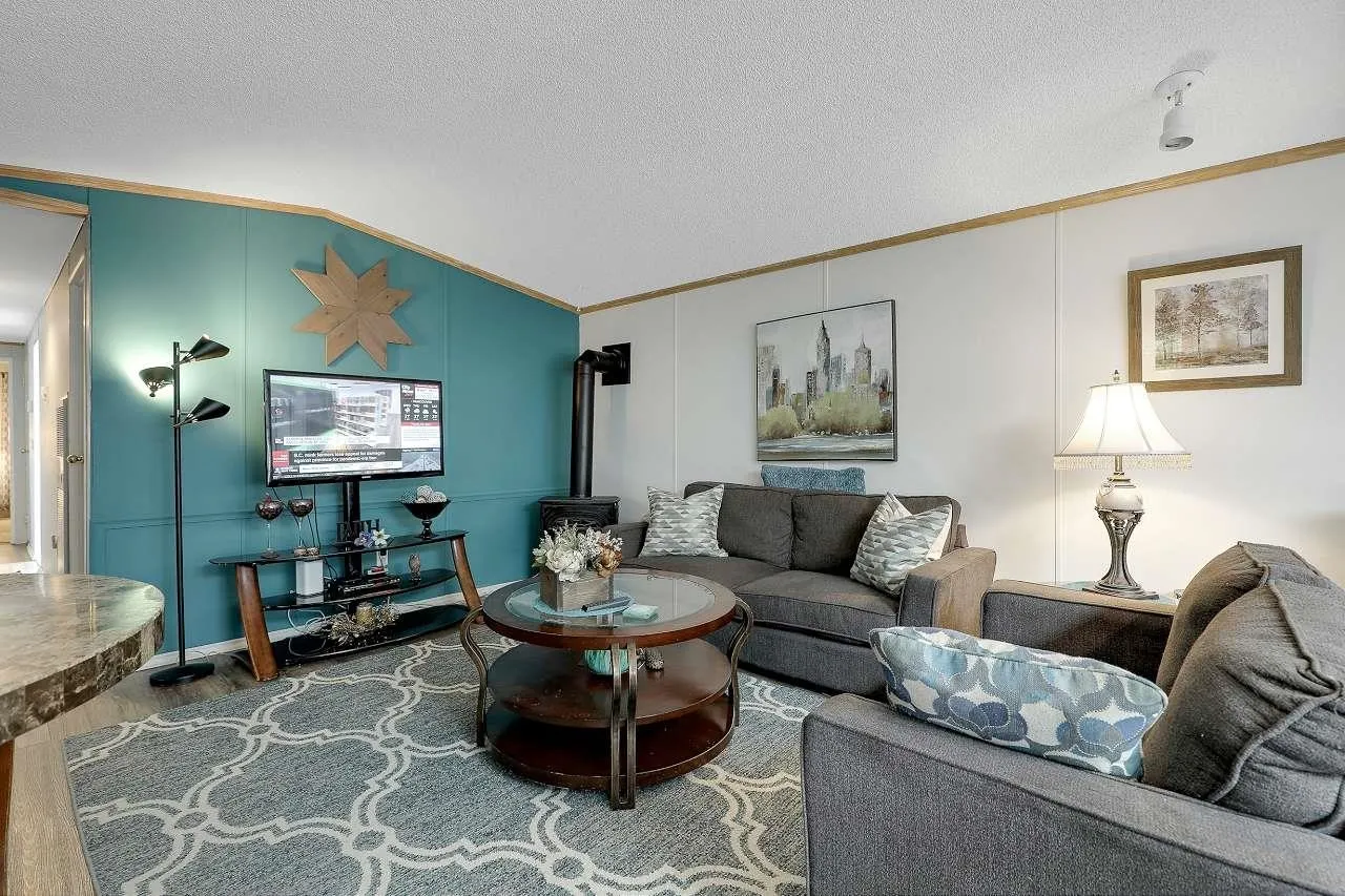 59 43201 Lougheed Highway