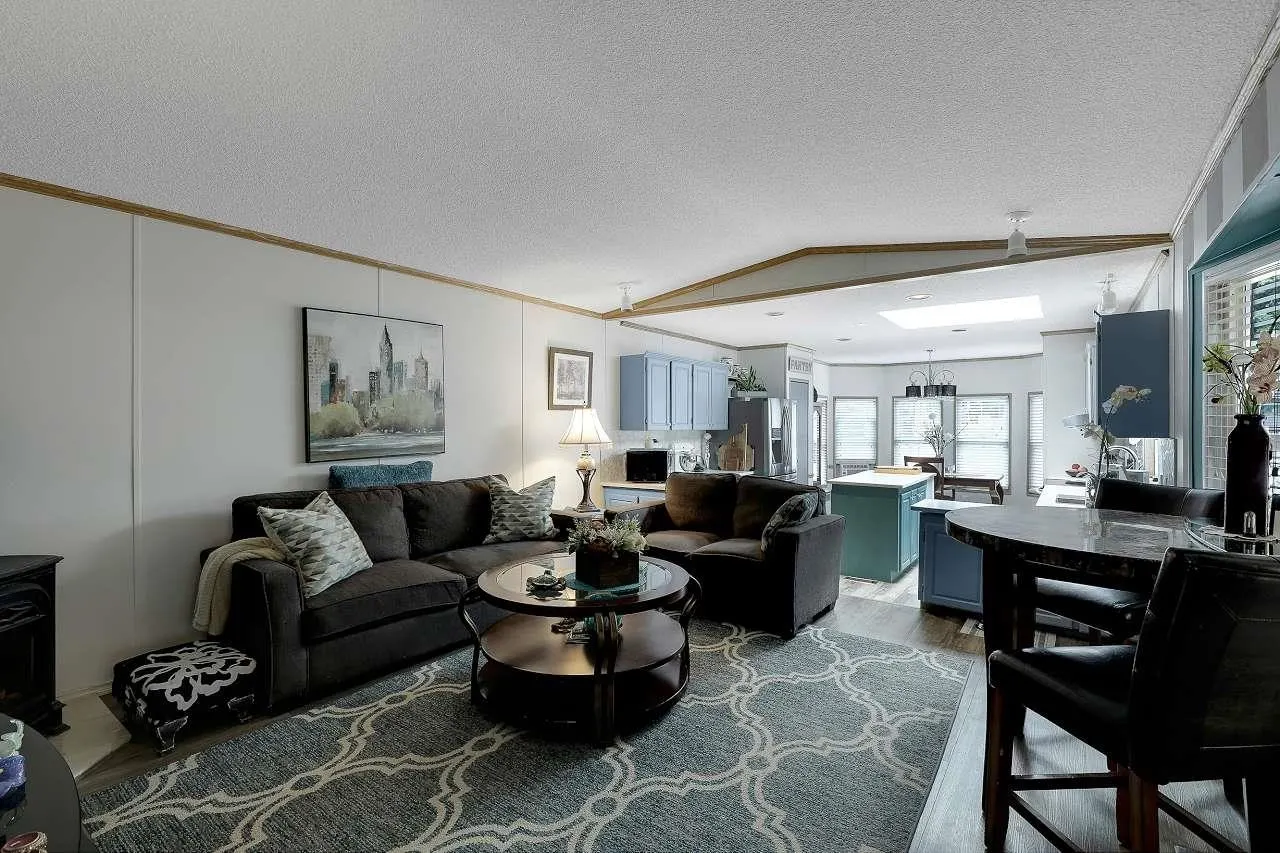 59 43201 Lougheed Highway