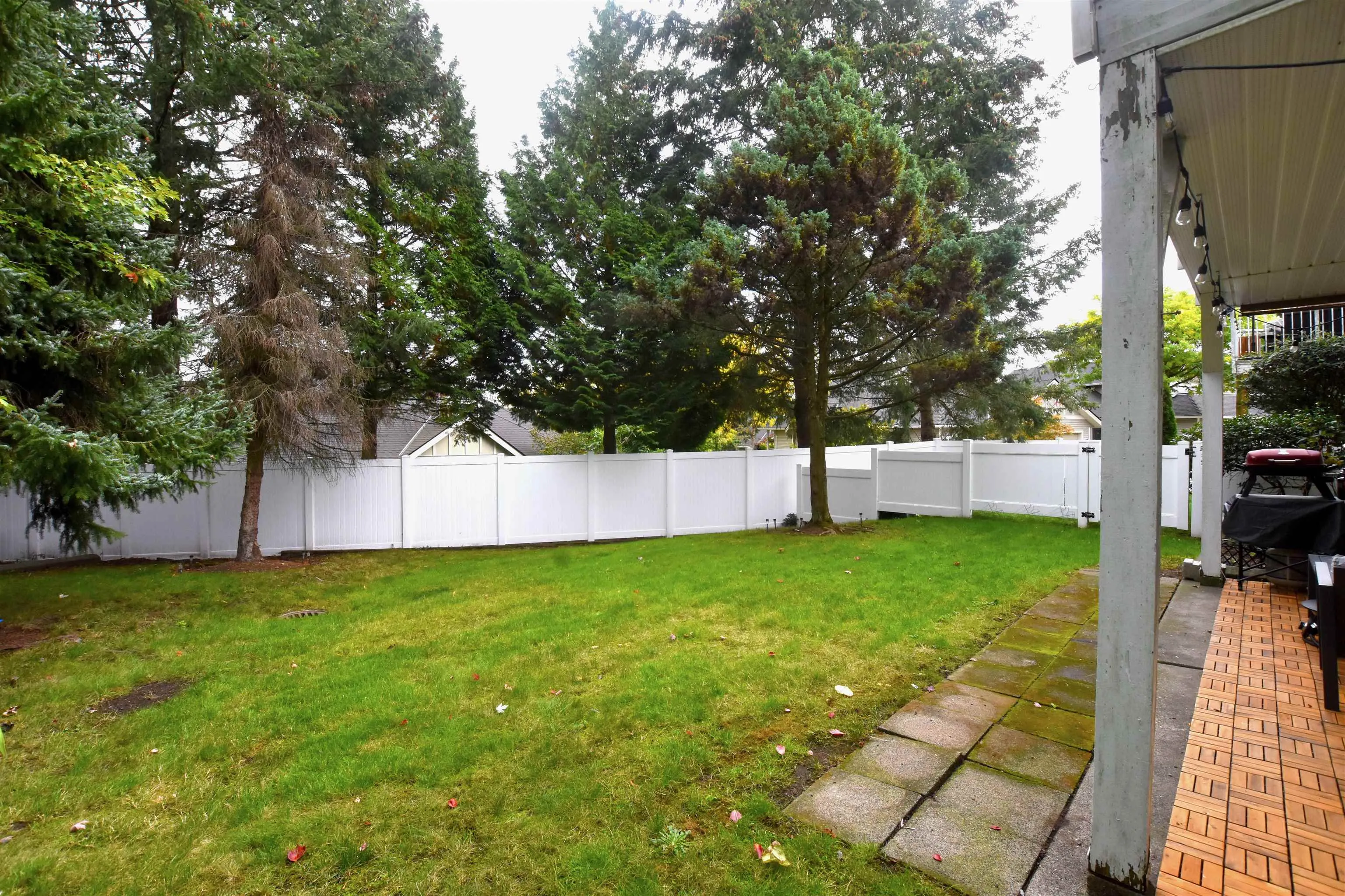 7 16888 80 Avenue