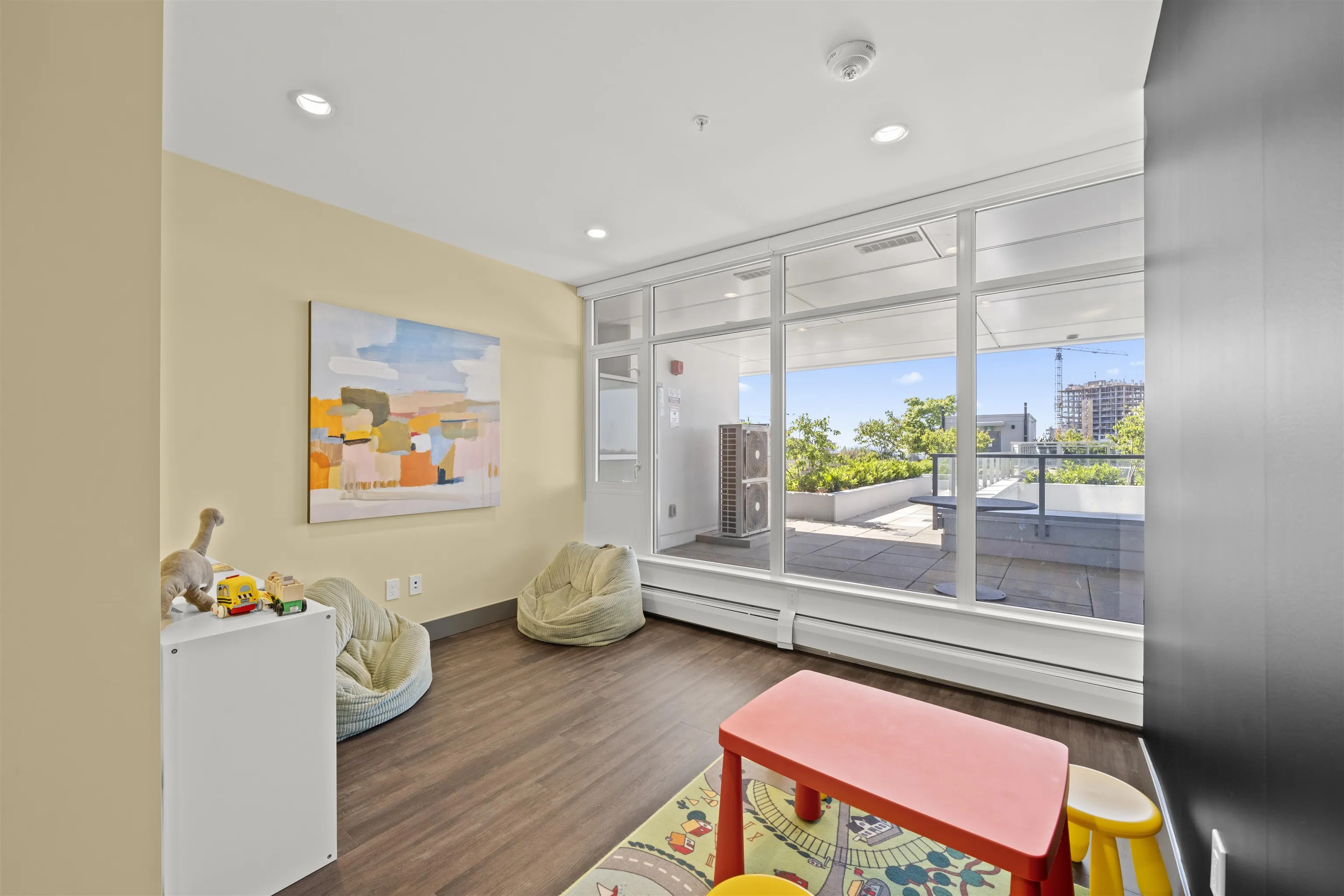 1211 13350 Central Avenue