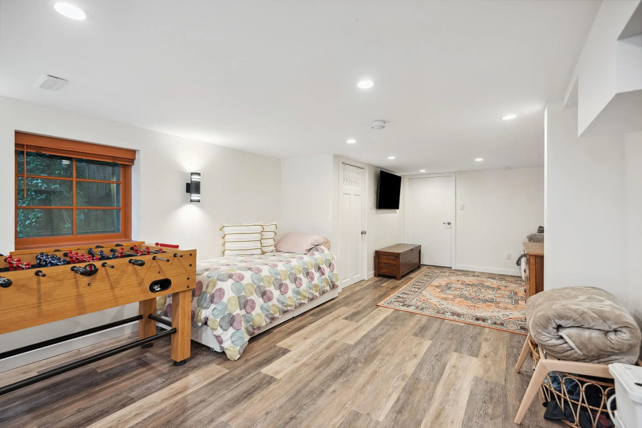346 E 5th Street