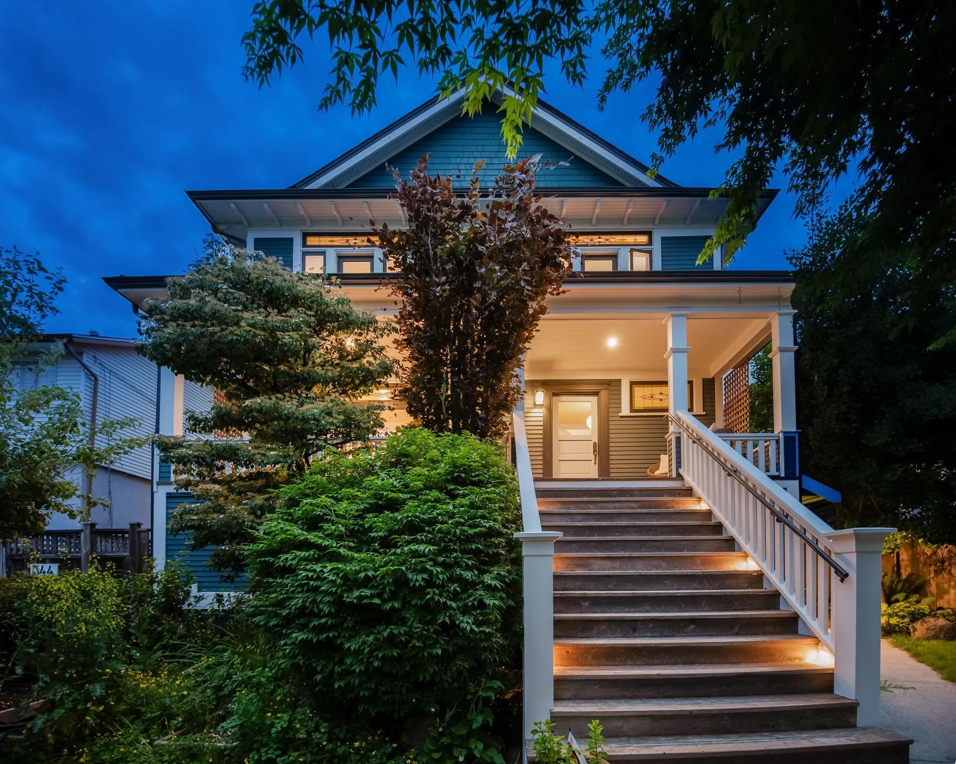 346 E 5th Street