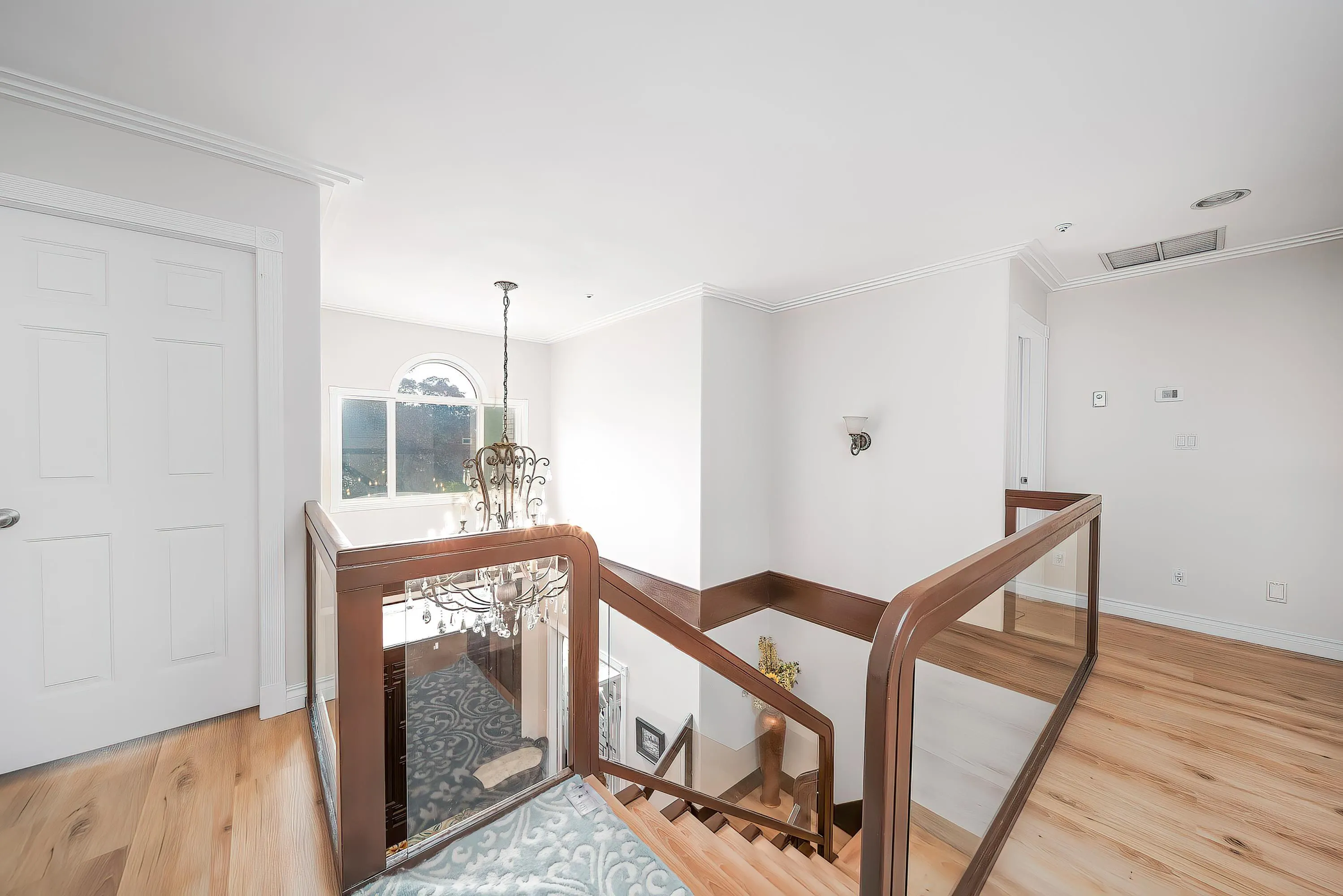 2407 W 18th Avenue