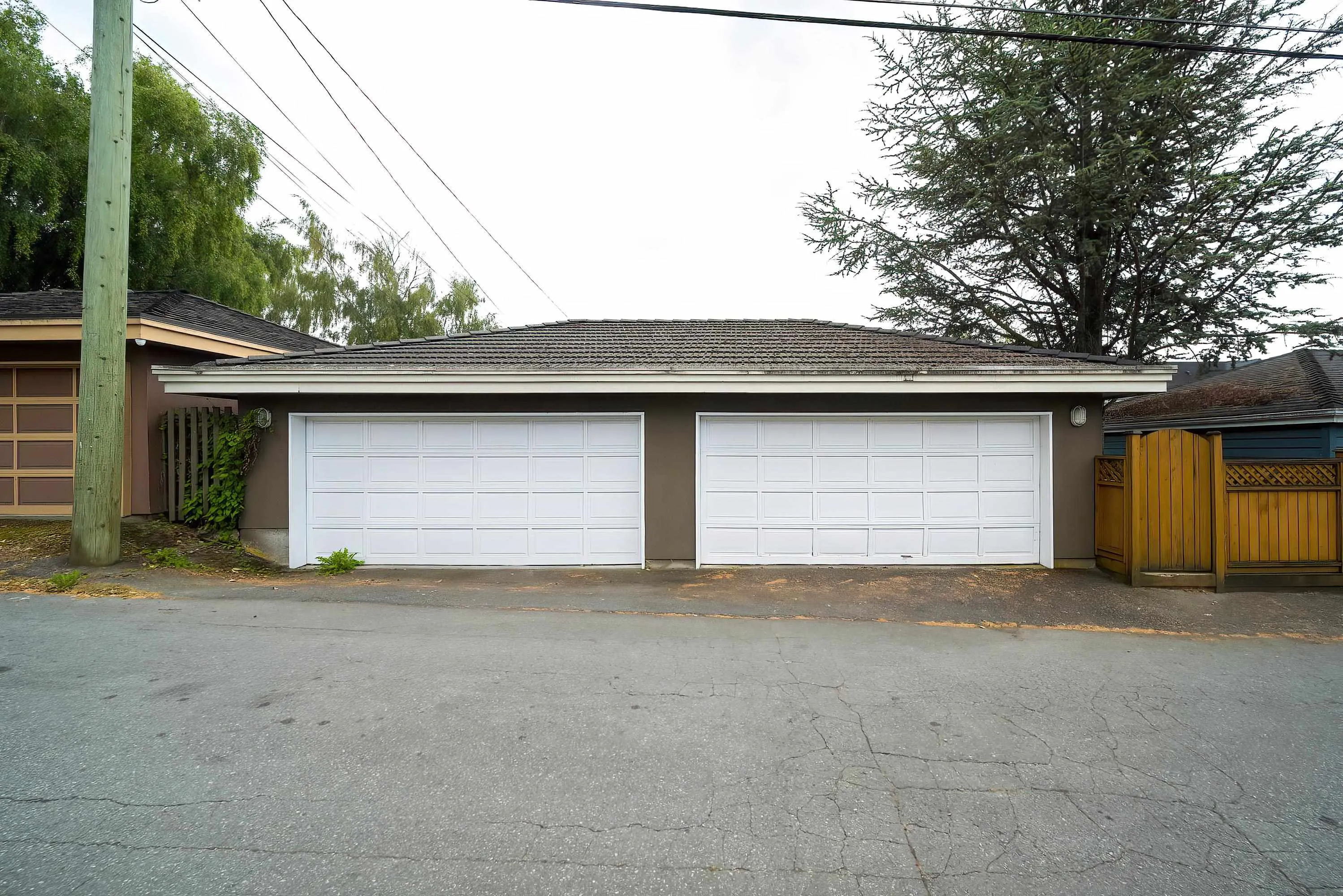 2407 W 18th Avenue