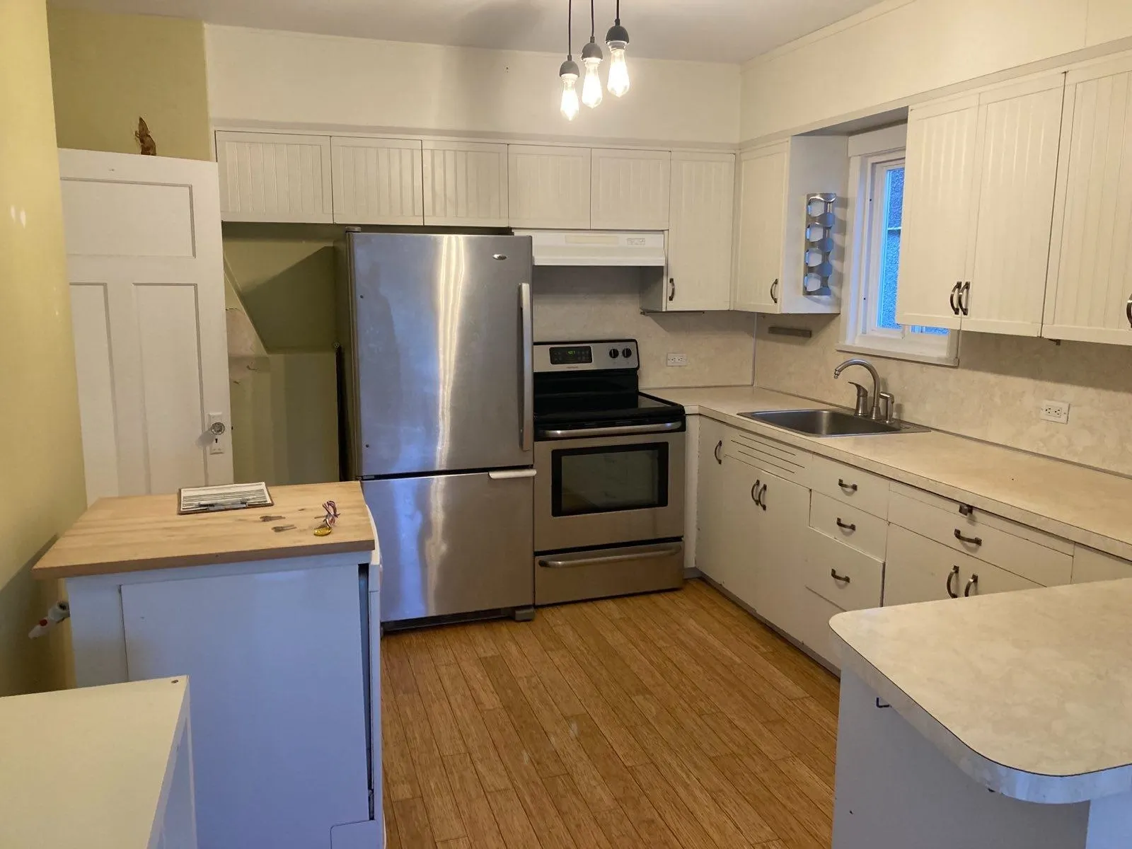 UPPER 3076 Clark Drive
