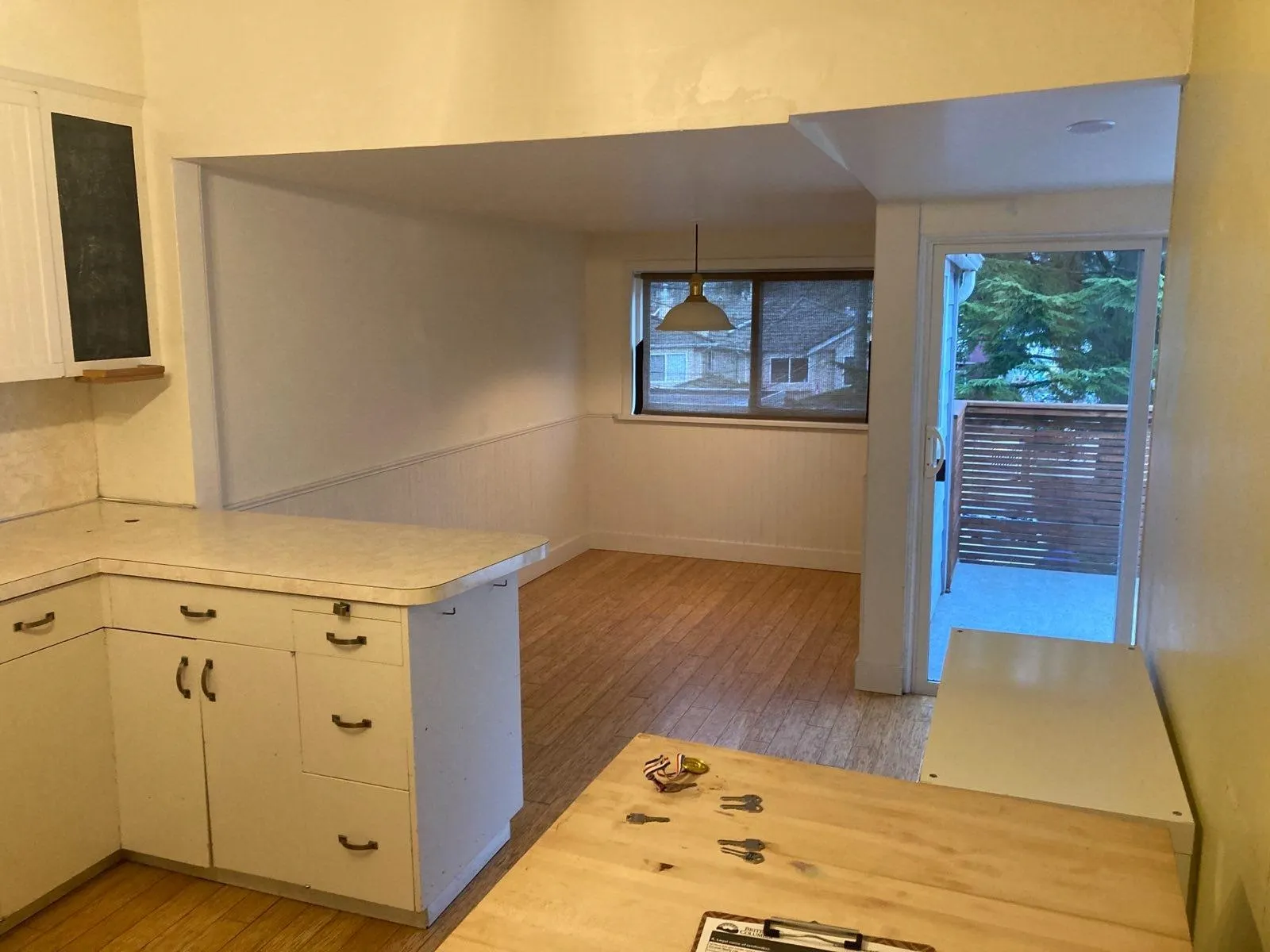 UPPER 3076 Clark Drive