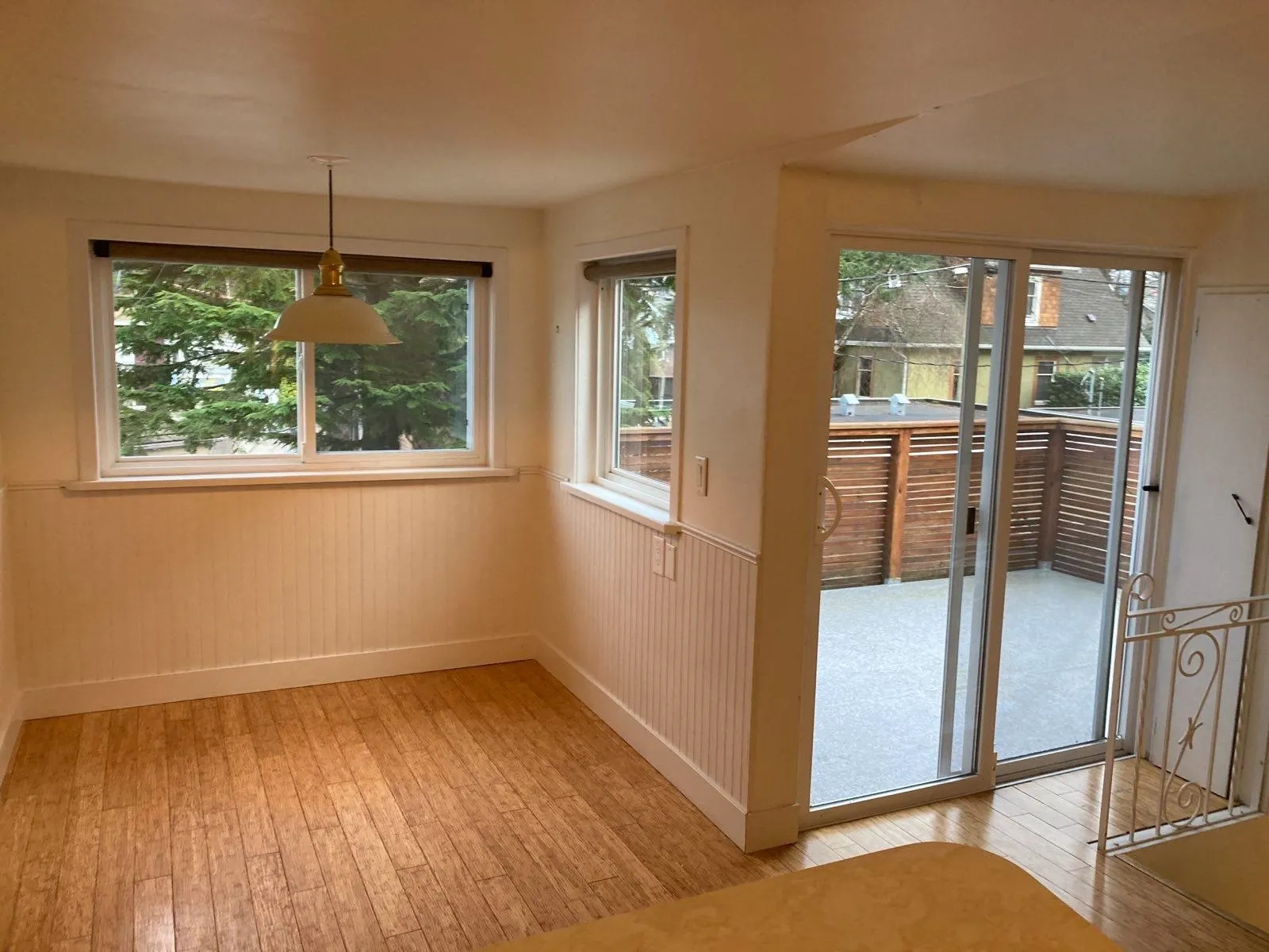 UPPER 3076 Clark Drive