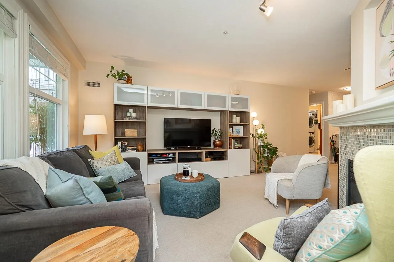 315 3075 Primrose Lane