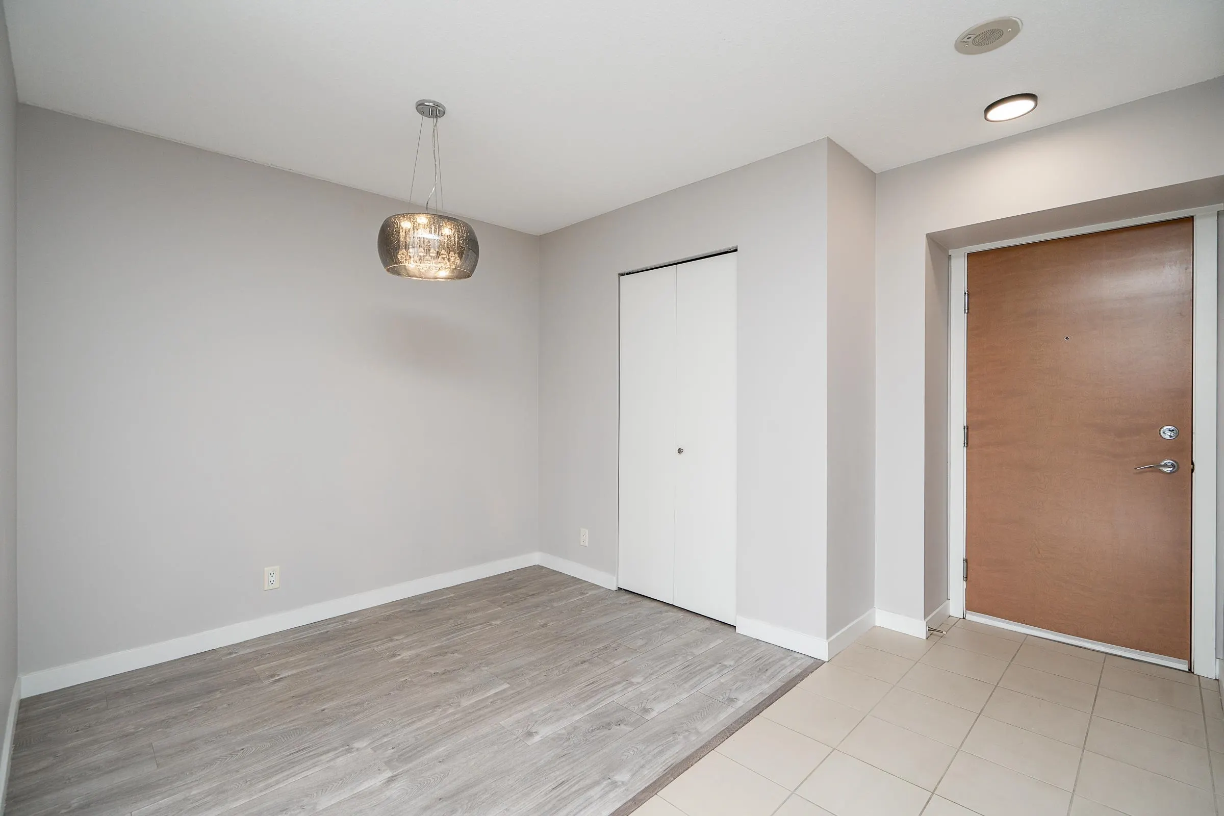 1909 660 Nootka Way