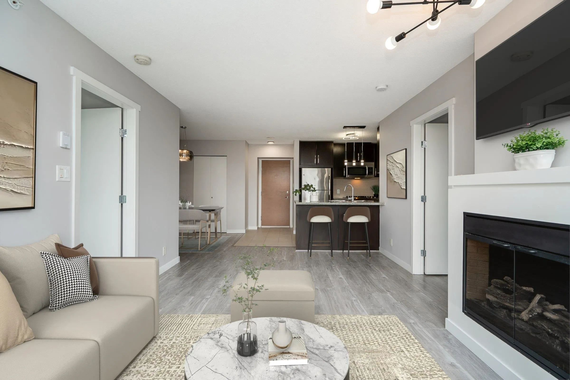 1909 660 Nootka Way