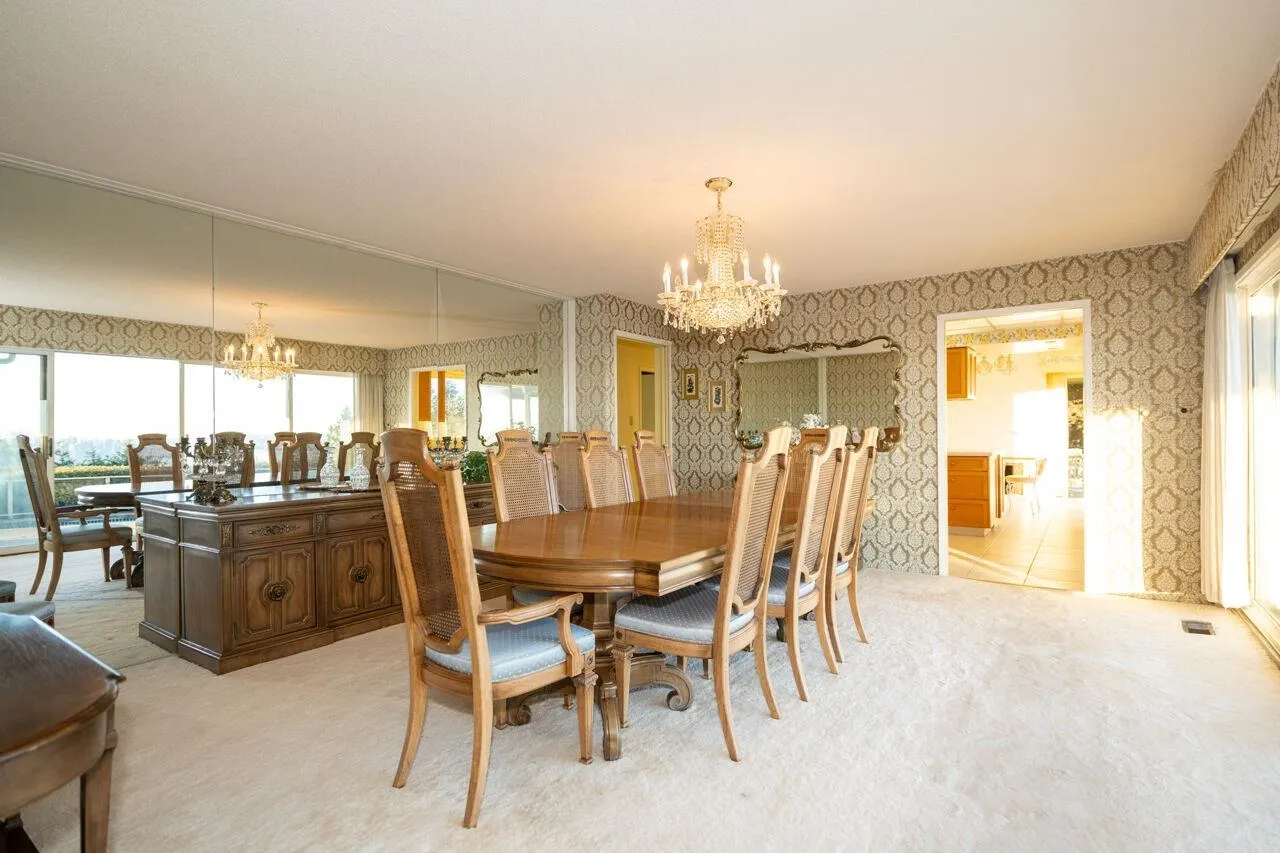 735 Fairmile Road