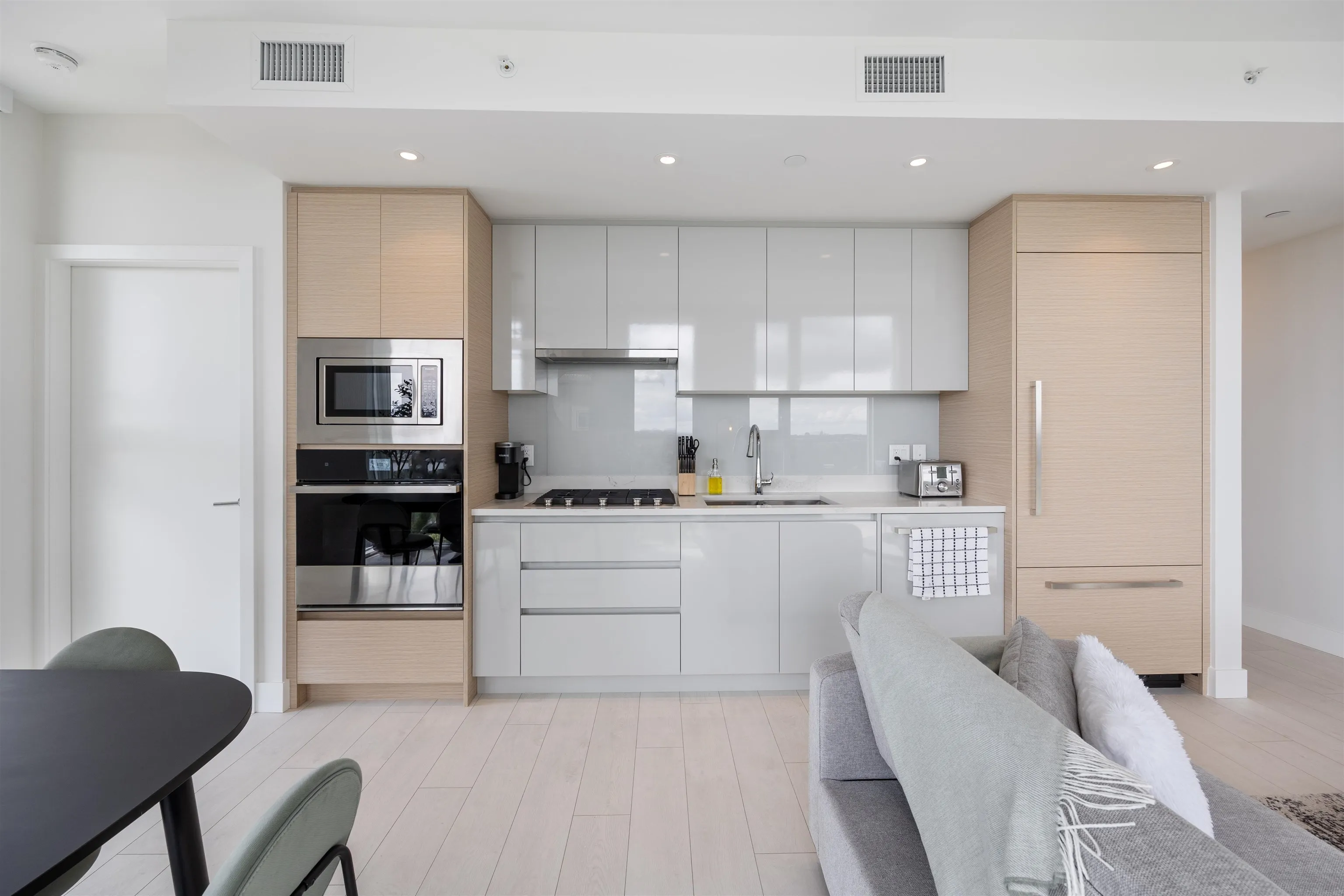 1607 3538 Sawmill Crescent