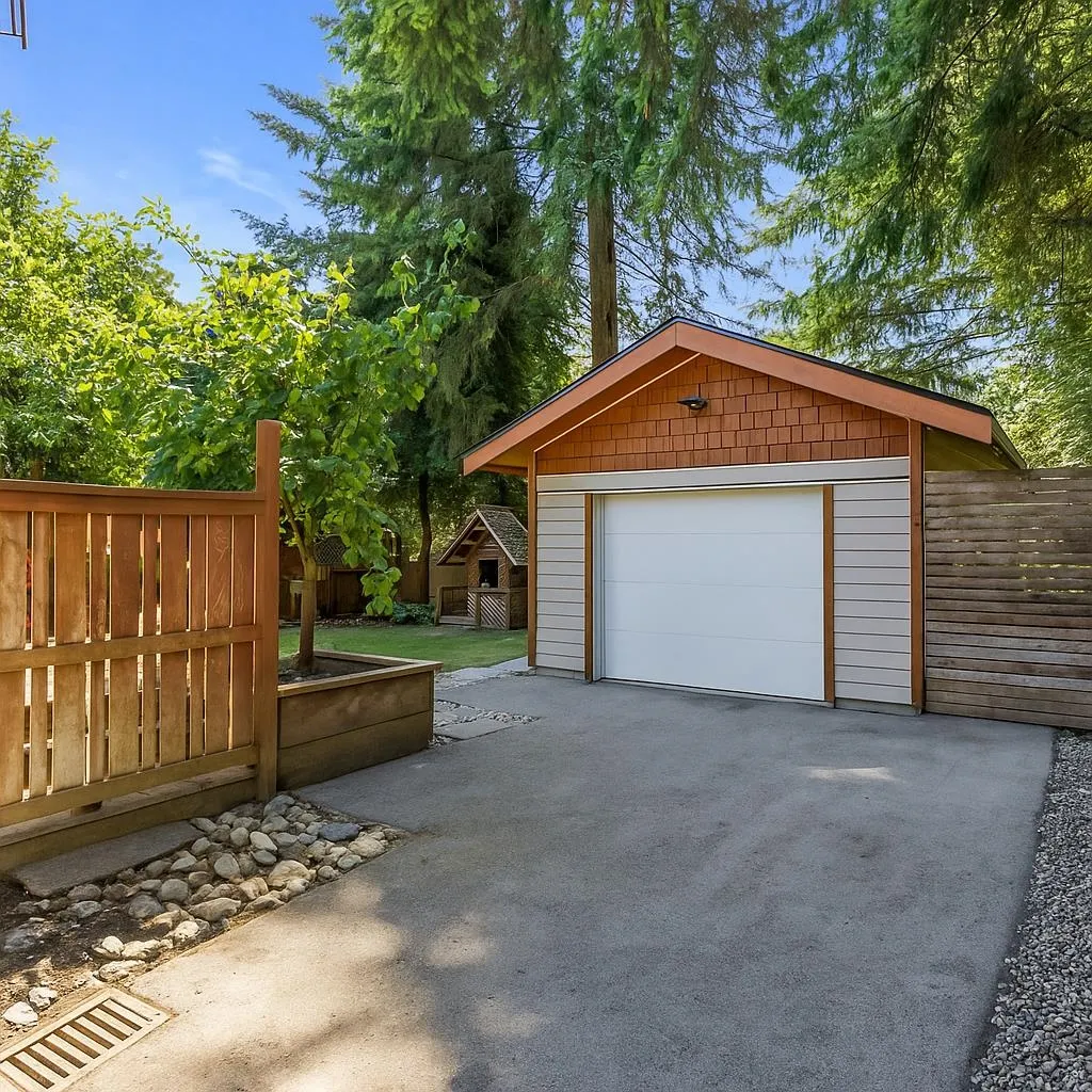 2433 Philip Avenue
