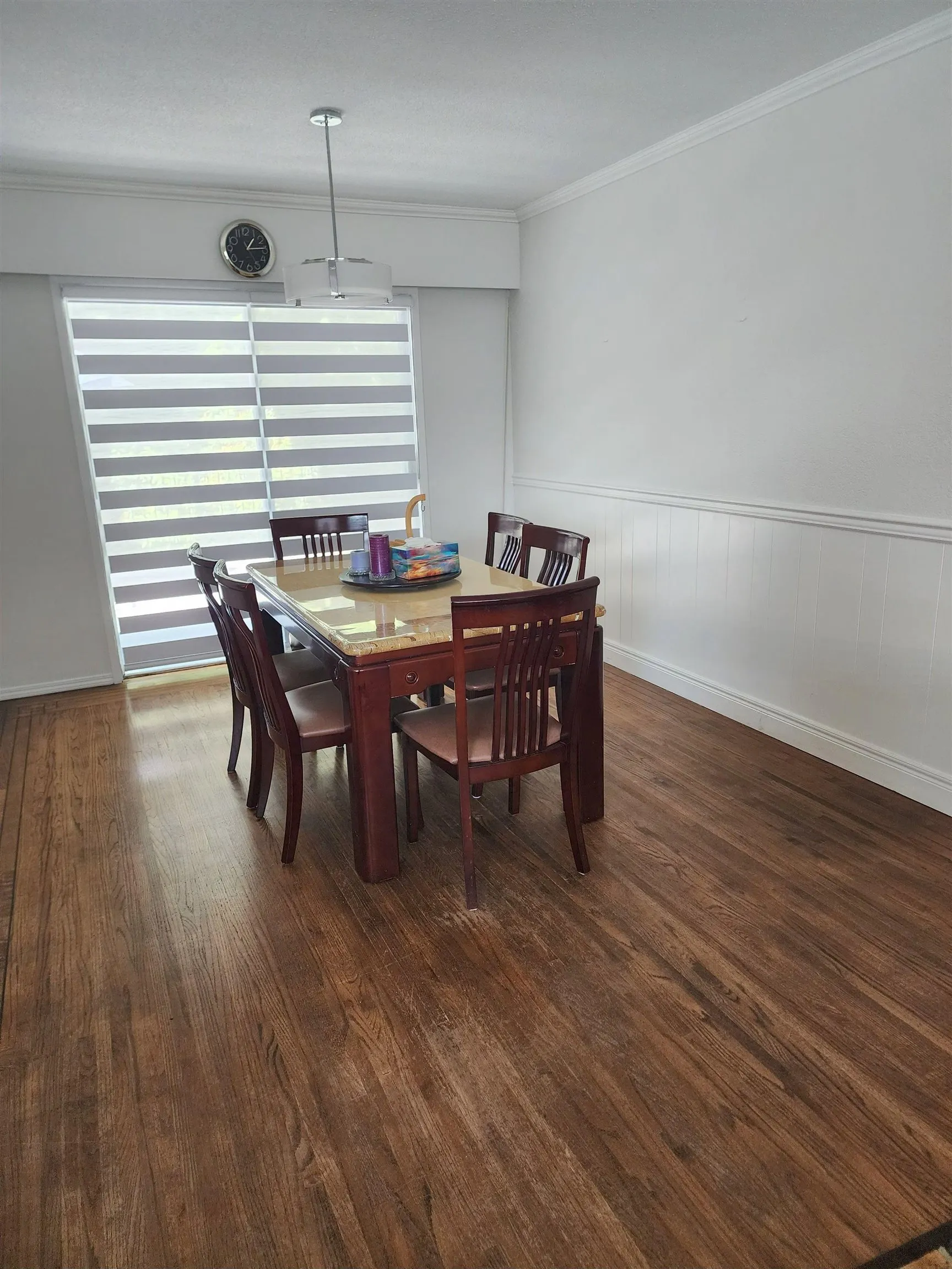 UPPER LEVEL 7319 York Crescent