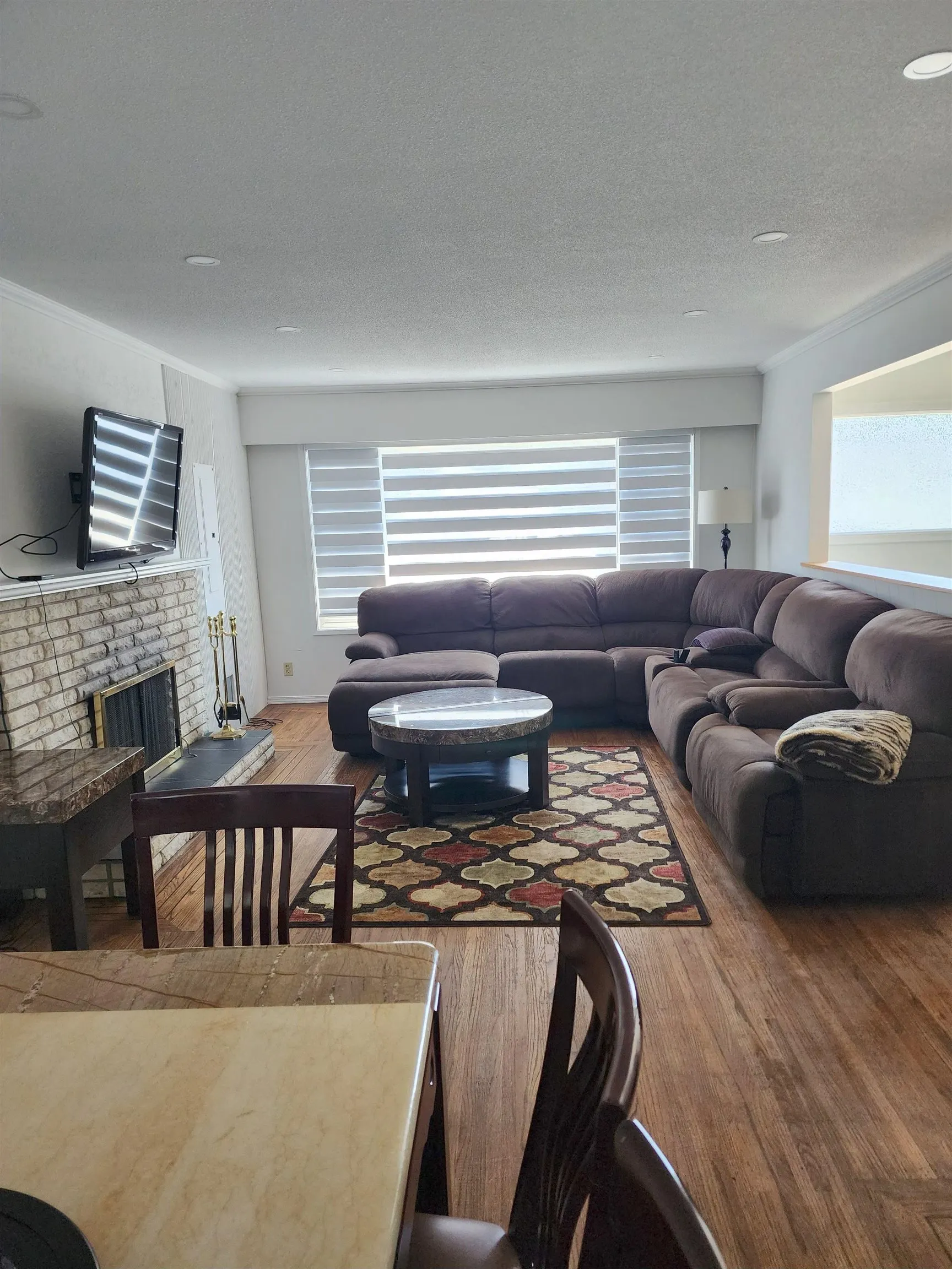 UPPER LEVEL 7319 York Crescent