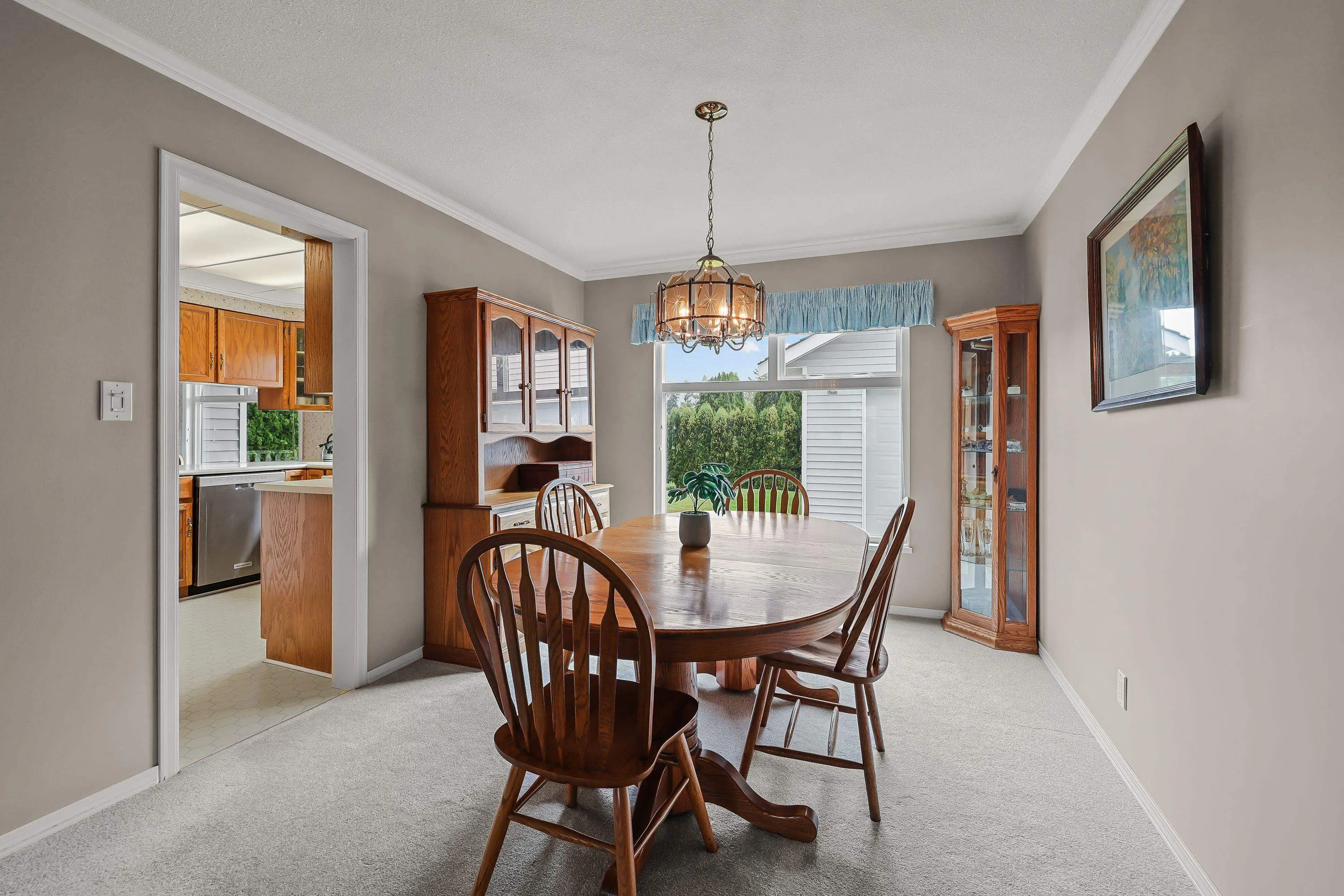 5668 E Sunrise Crescent