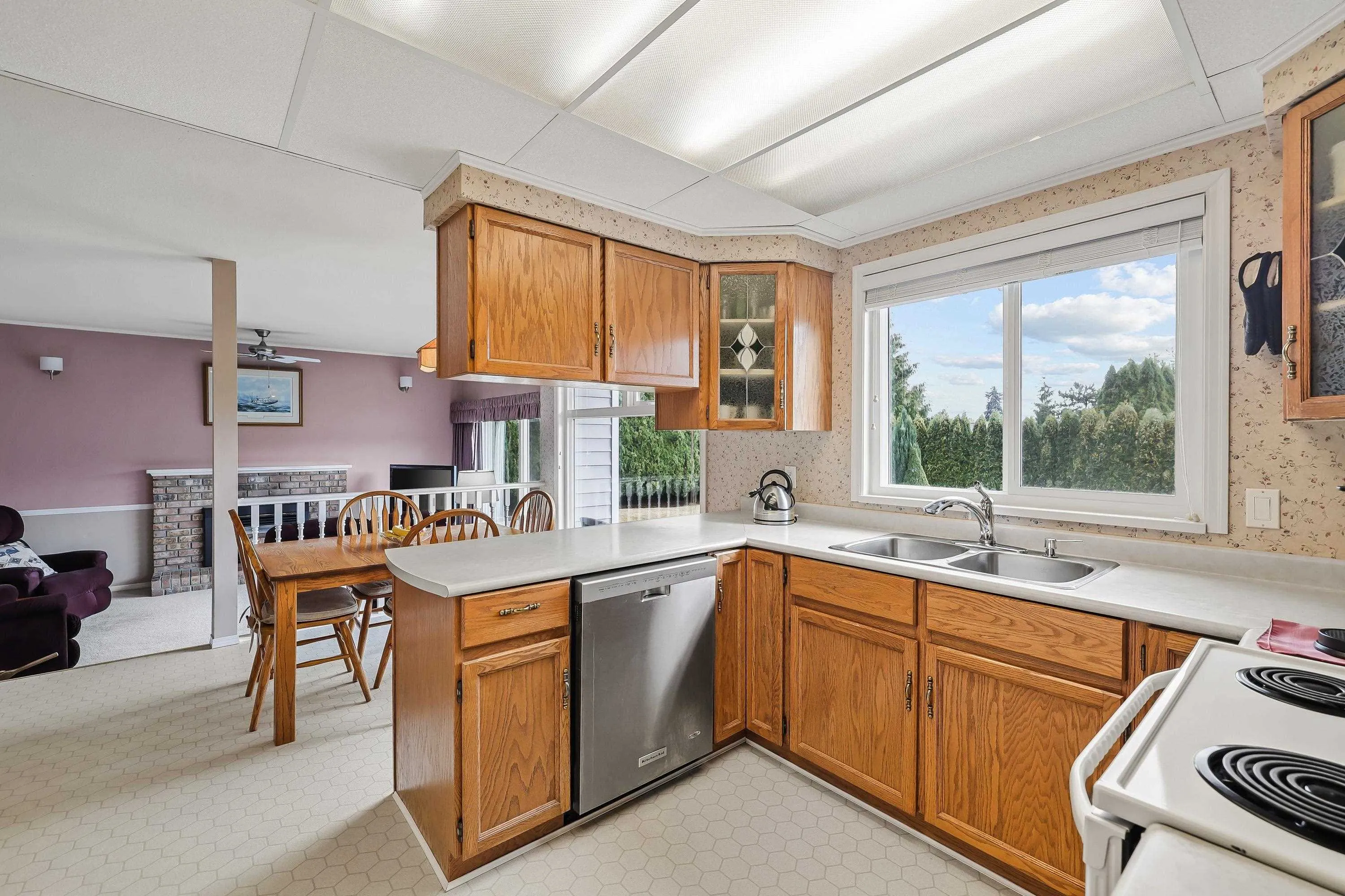 5668 E Sunrise Crescent