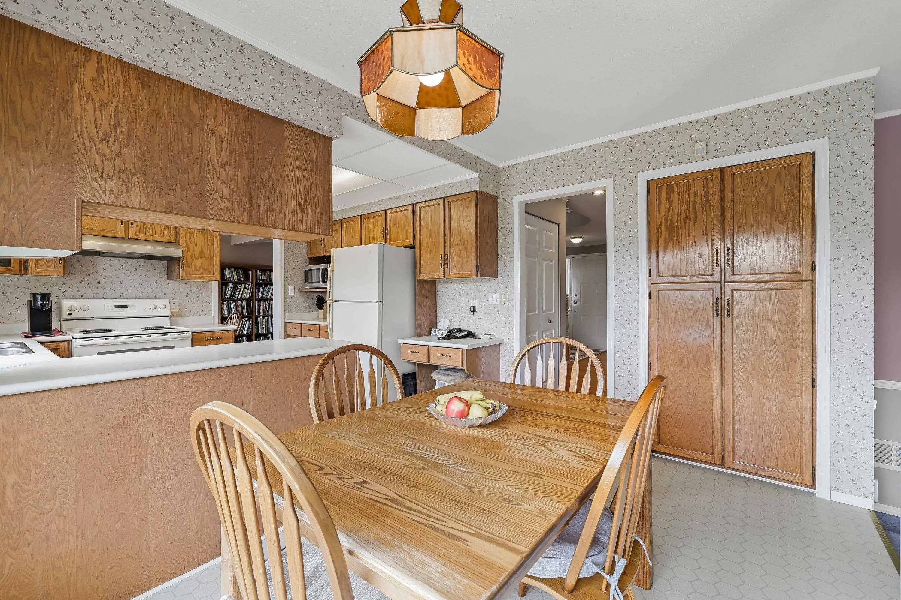 5668 E Sunrise Crescent