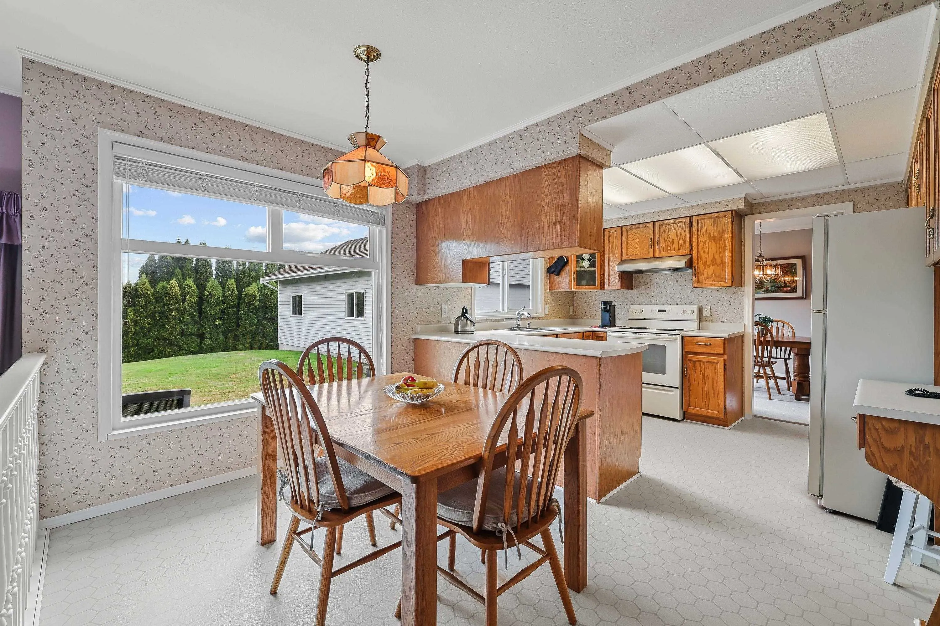 5668 E Sunrise Crescent