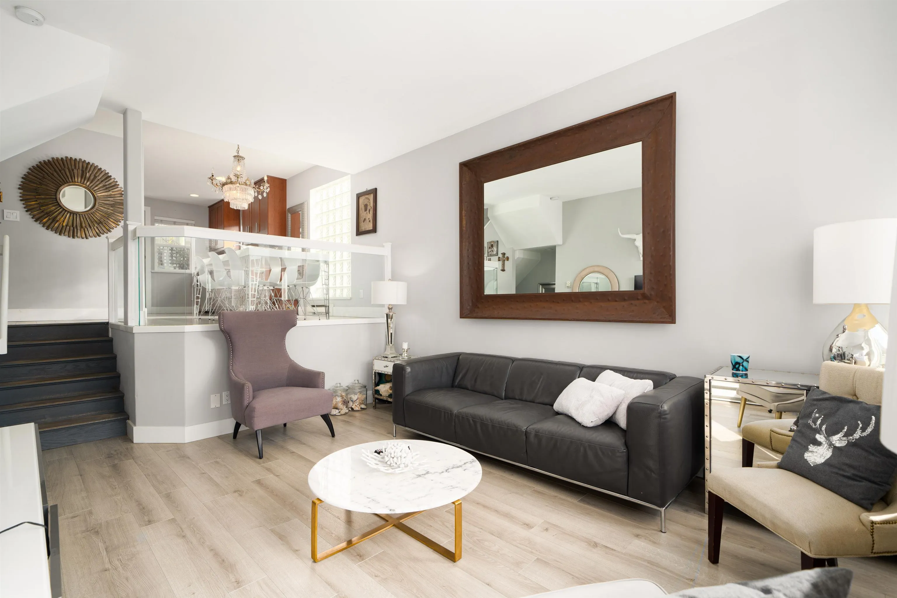 D 136 W 4th Street