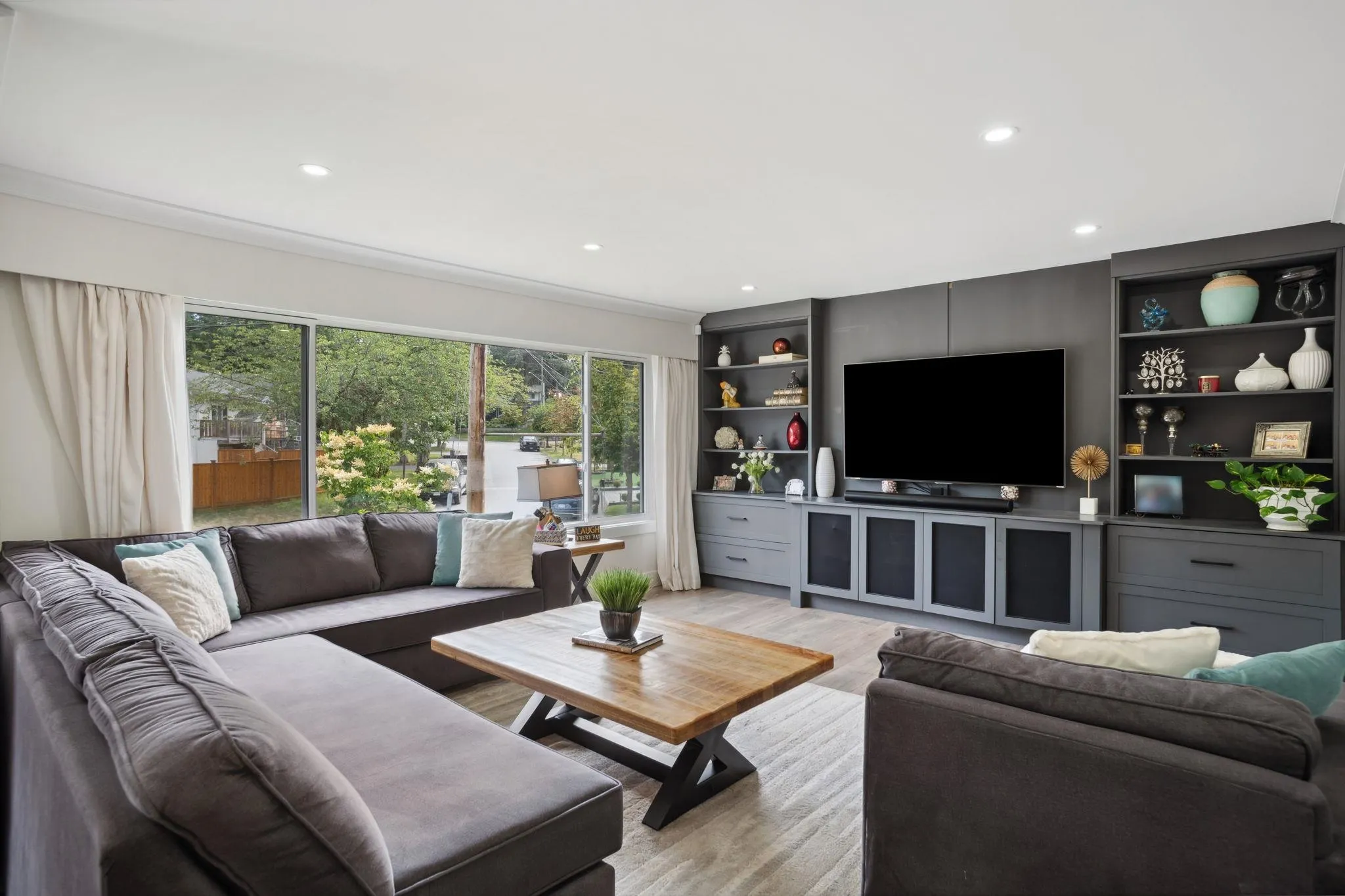 11159 Mason Place