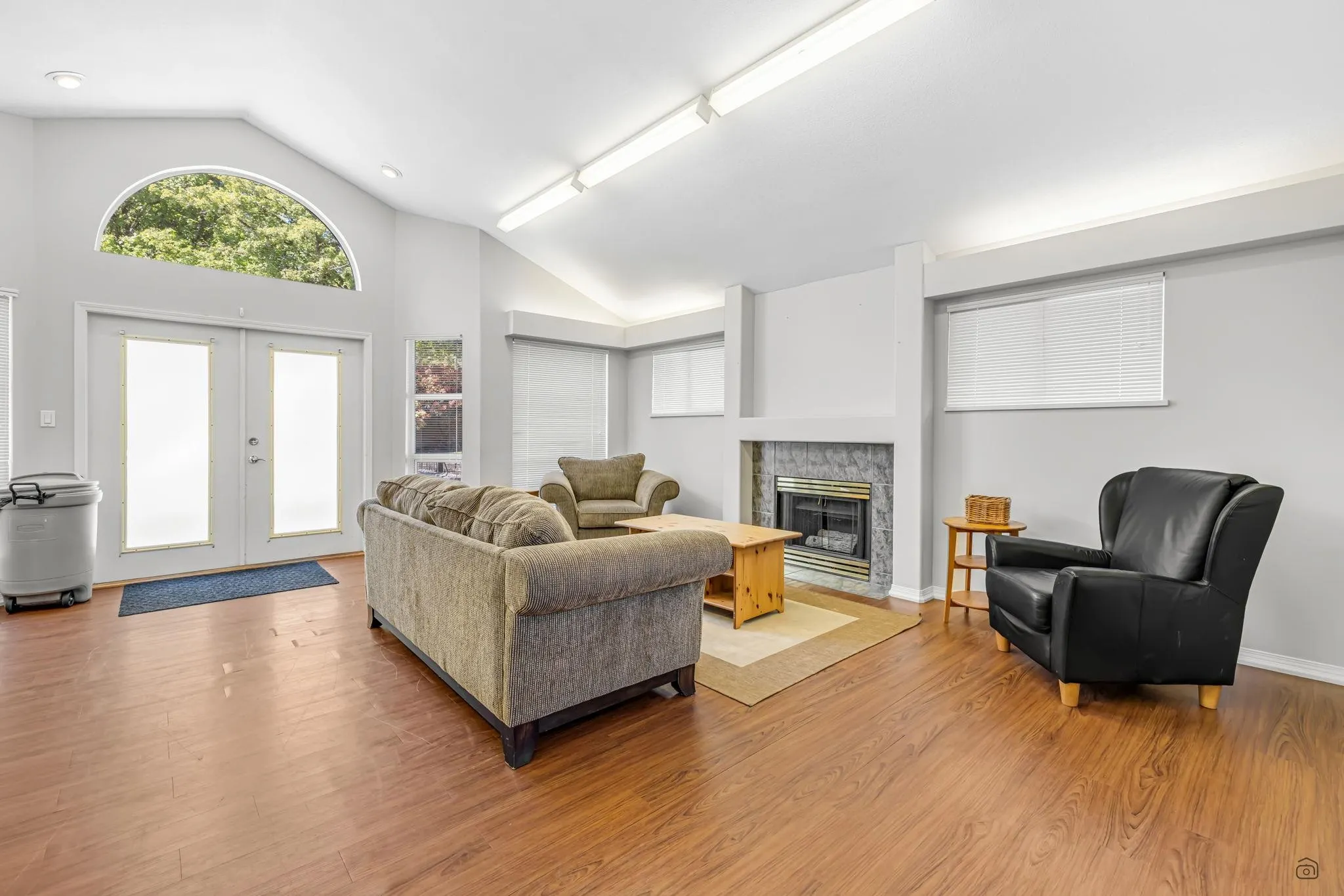 21 1828 Lilac Drive